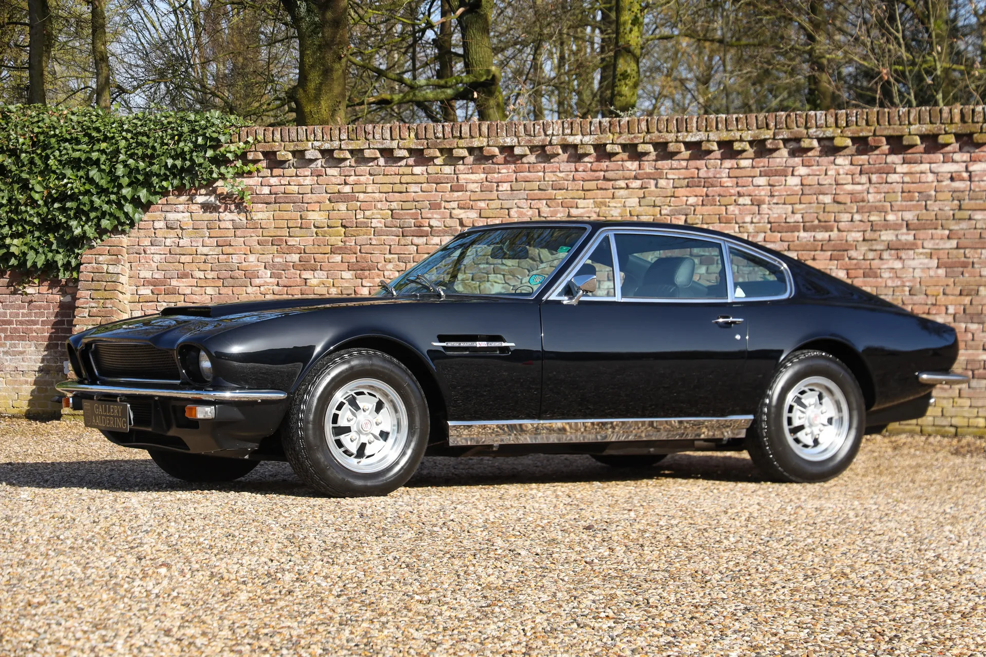 1972 Aston Martin V8 Series 2, 28/30