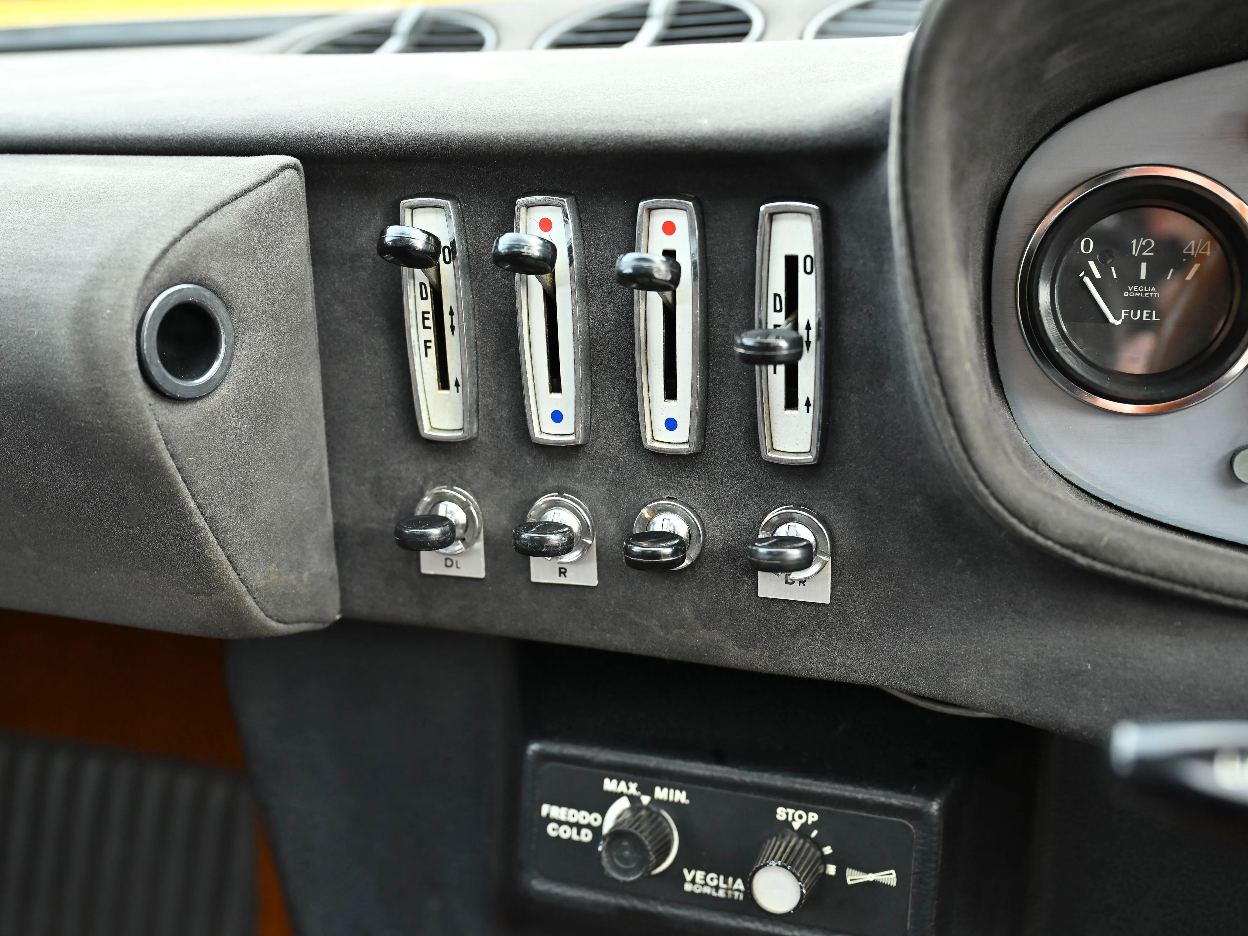 1972 Ferrari 365 GTB/4 Daytona, 19/30