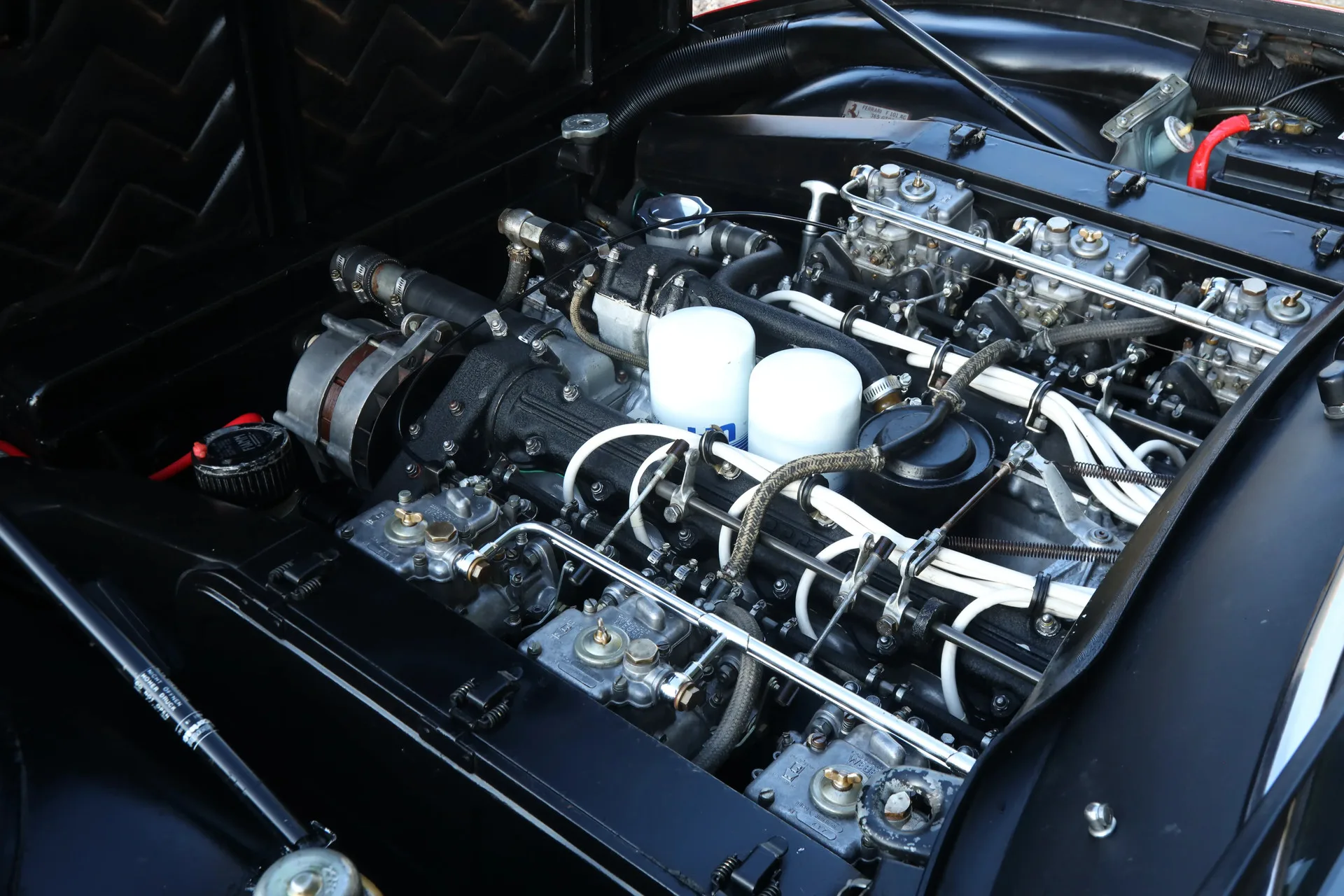 1972 Ferrari 365 GTC/4, 4/30