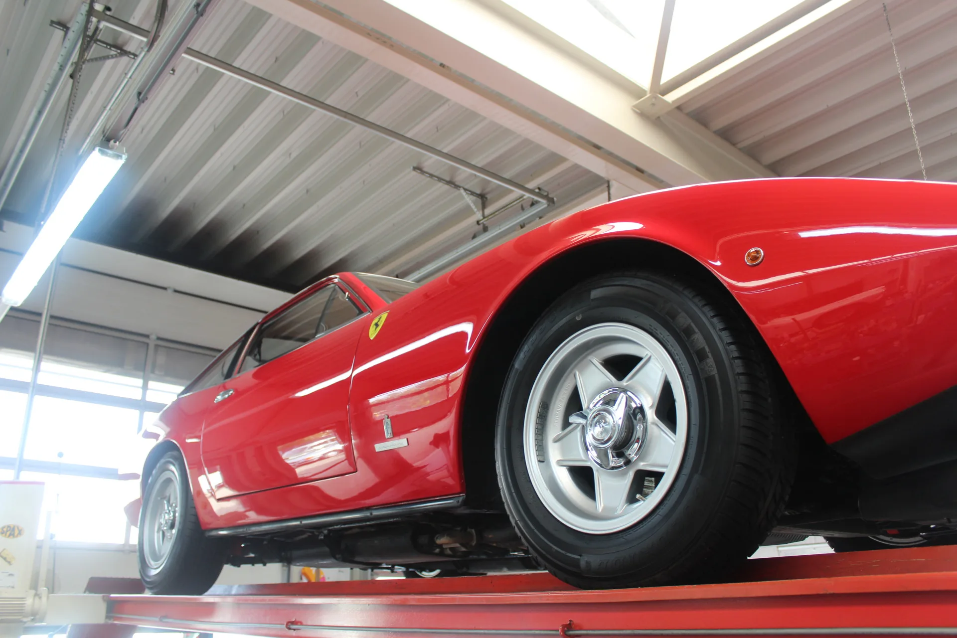 1972 Ferrari 365 GTC/4, 8/30