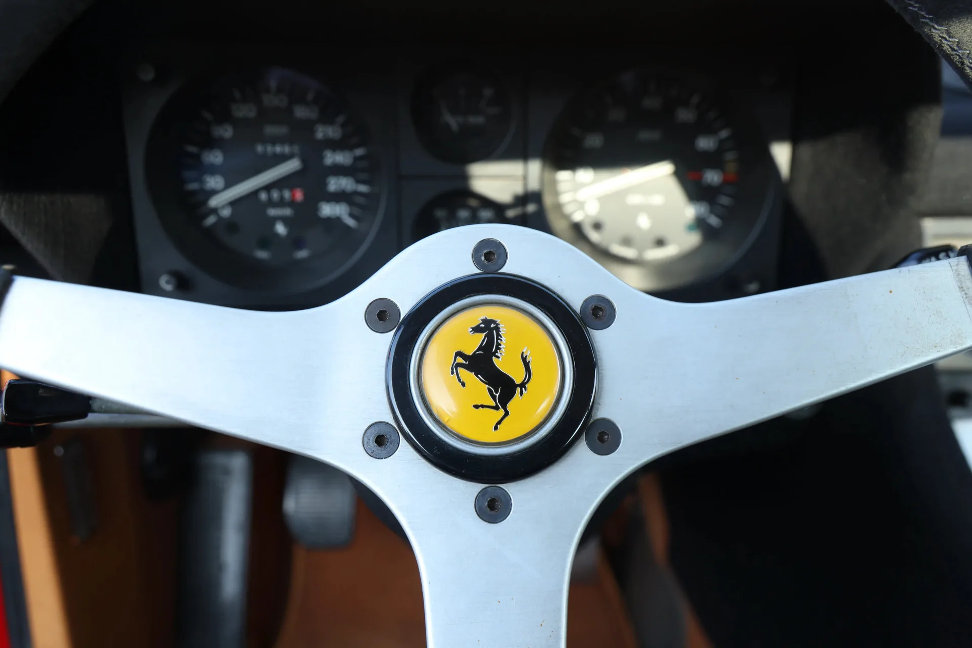 1972 Ferrari 365 GTC/4, 10/30