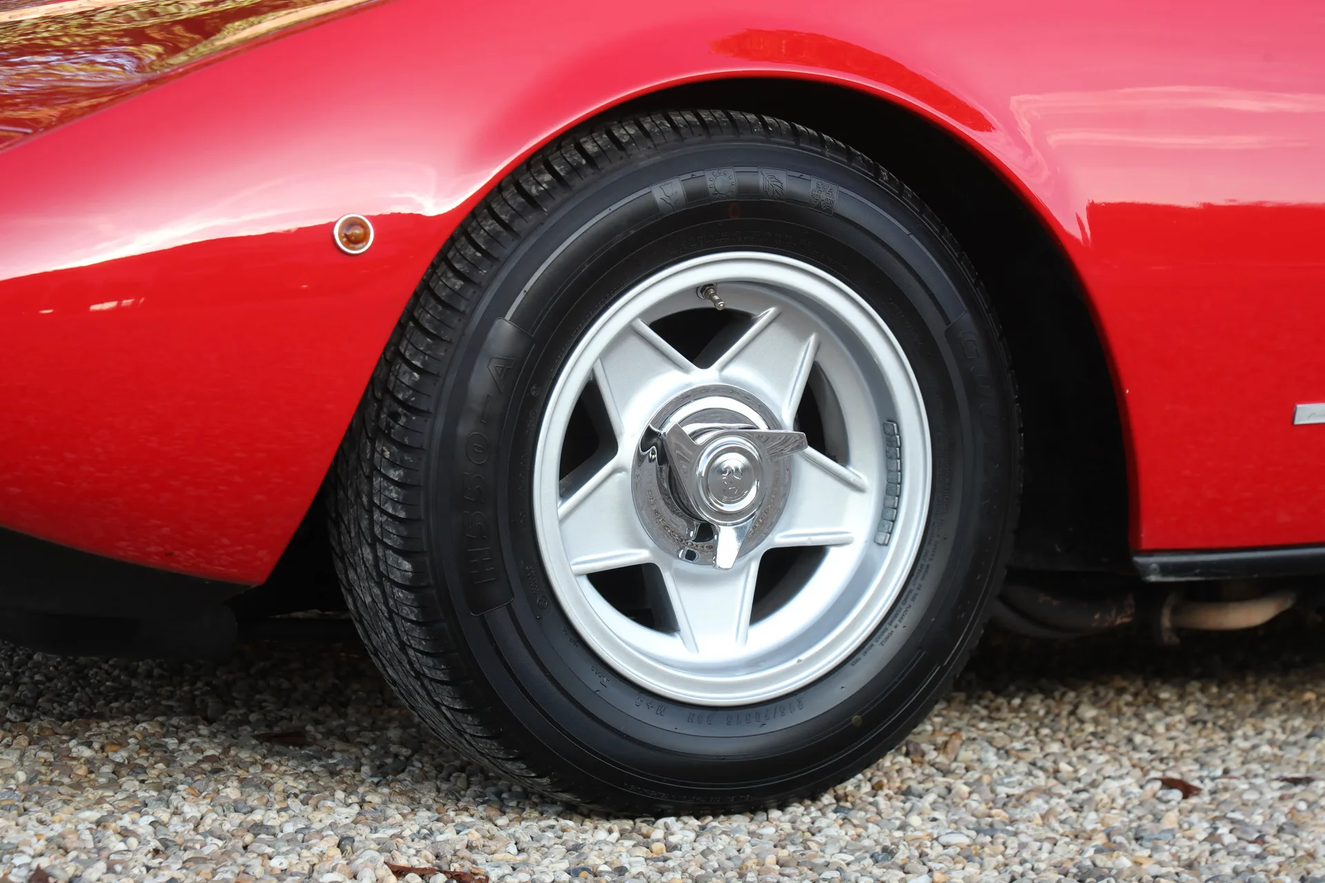 1972 Ferrari 365 GTC/4, 19/30