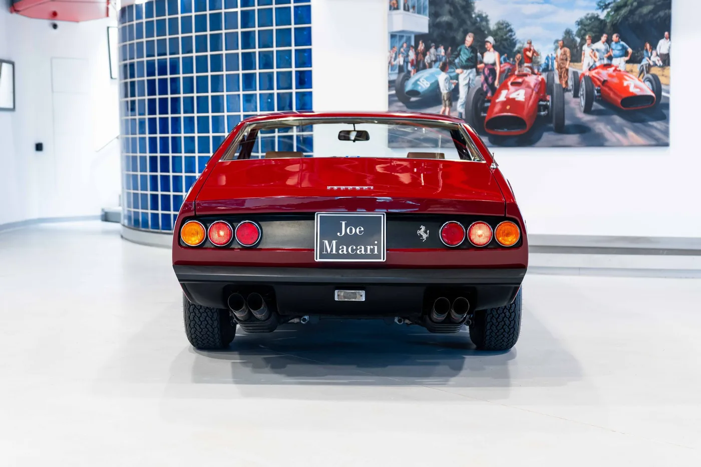 1972 Ferrari 365 GTC/4 proposée par un spécialiste de la voiture de collection à London, Royaume-Uni, photo 9 sur 22