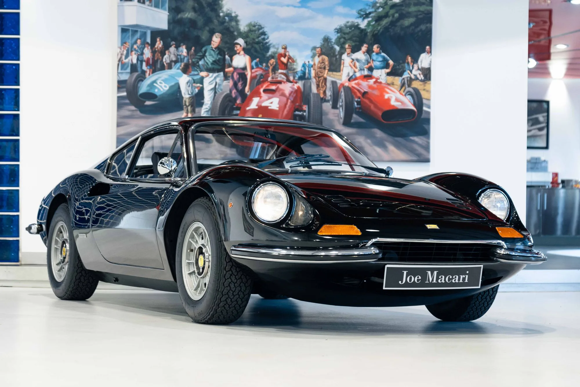 1972 Ferrari Dino 246 GT proposta da un concessionario specializzato a London, Regno Unito, foto principale