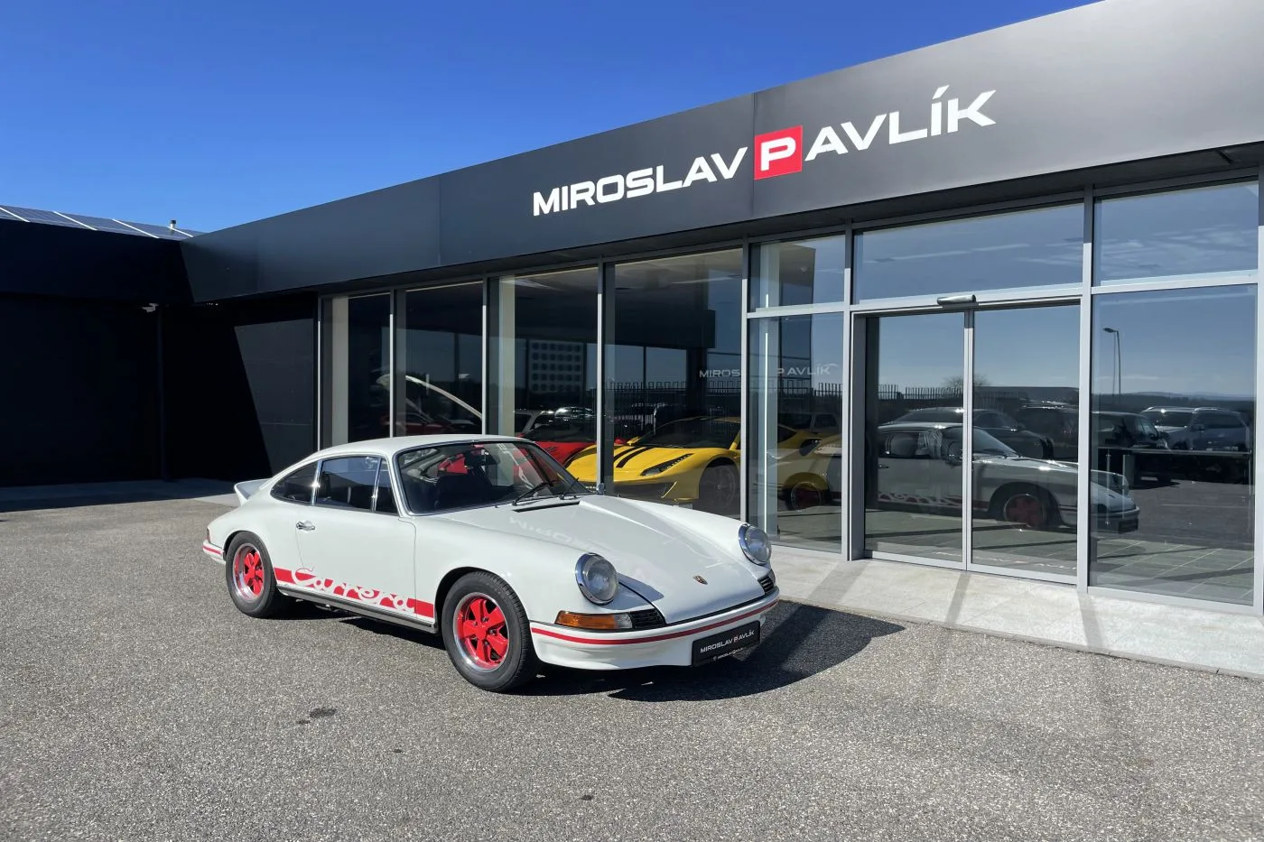 1972 Porsche 911 2.7 RS tribute offered by a specialist dealer in Písek, Czechia, main photo