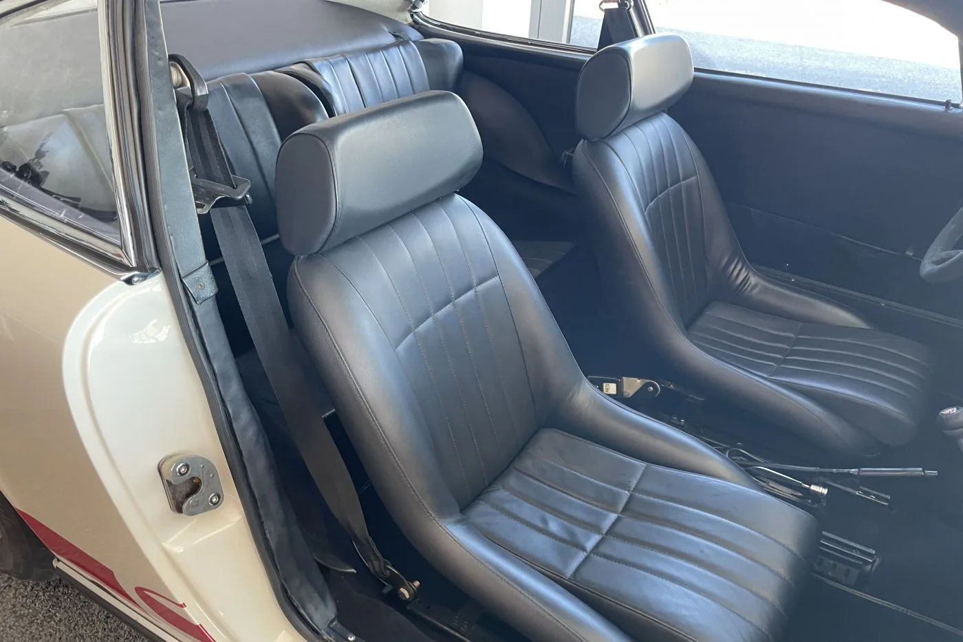 1972 Porsche 911 2.7 RS tribute offered by a specialist dealer in Písek, Czechia, photo 13 of 14