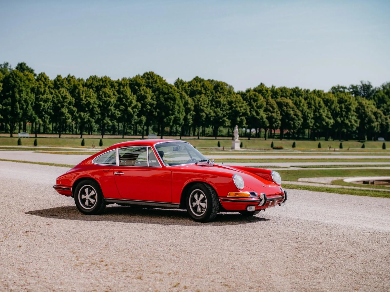 1972 Porsche 911 E 2.4 offered by a specialist dealer in Ismaning, Germany, main photo