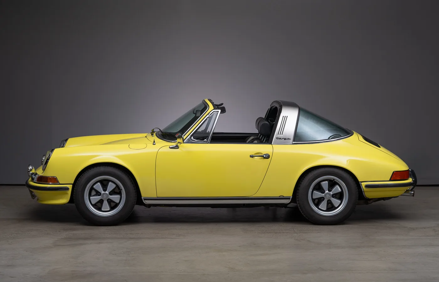 1972 Porsche 911 S 2.4 Targa, 5/30