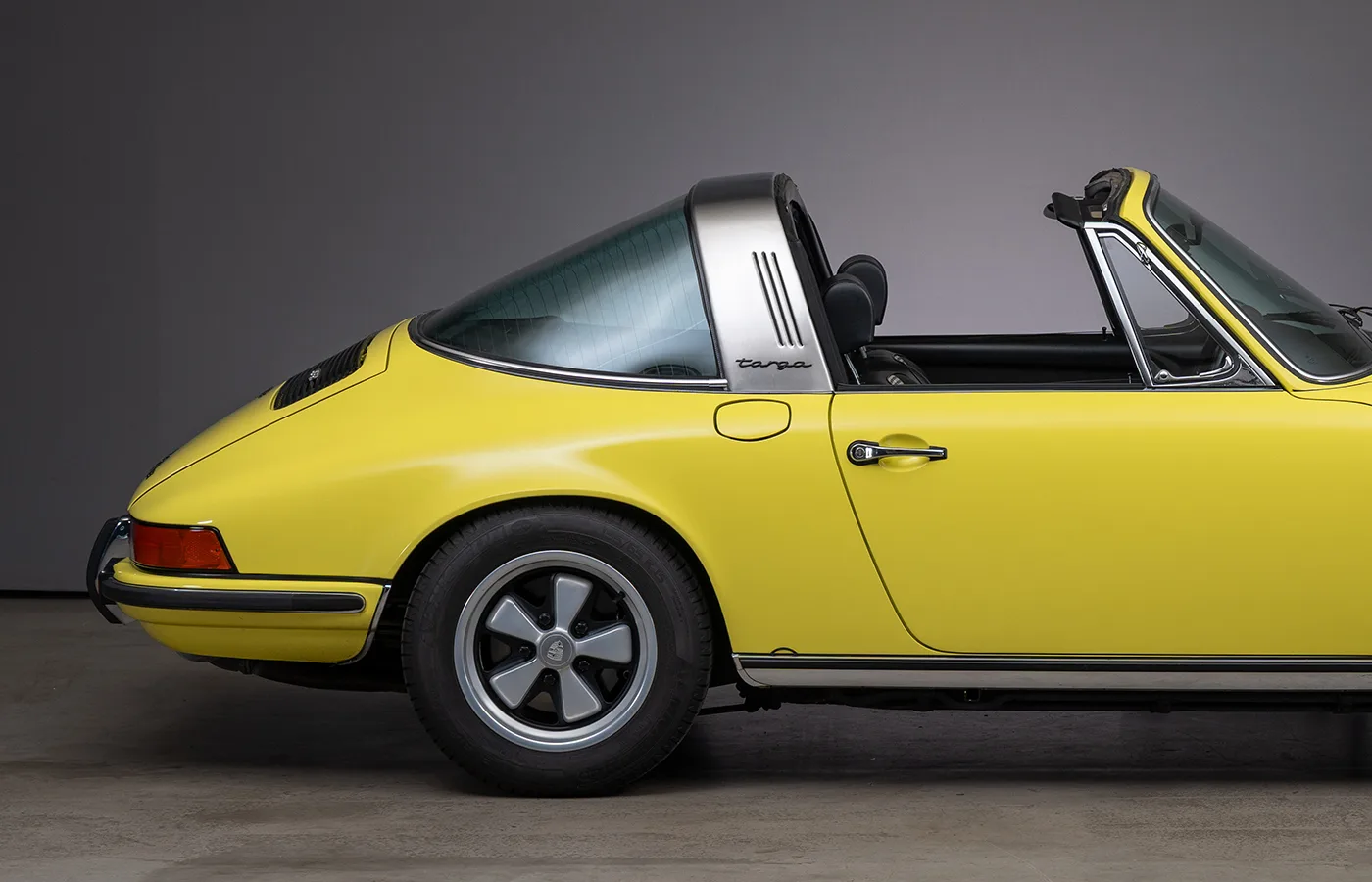 1972 Porsche 911 S 2.4 Targa, 7/30