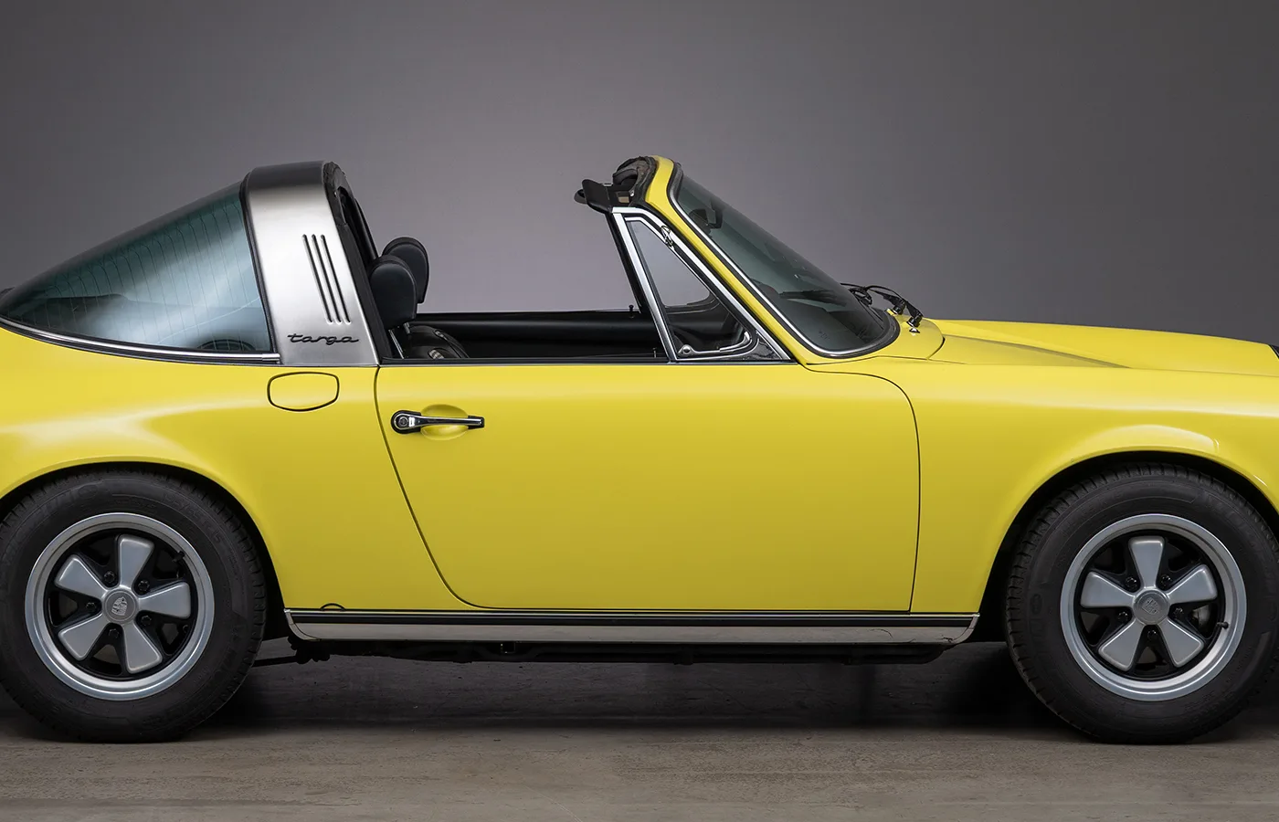 1972 Porsche 911 S 2.4 Targa, 8/30