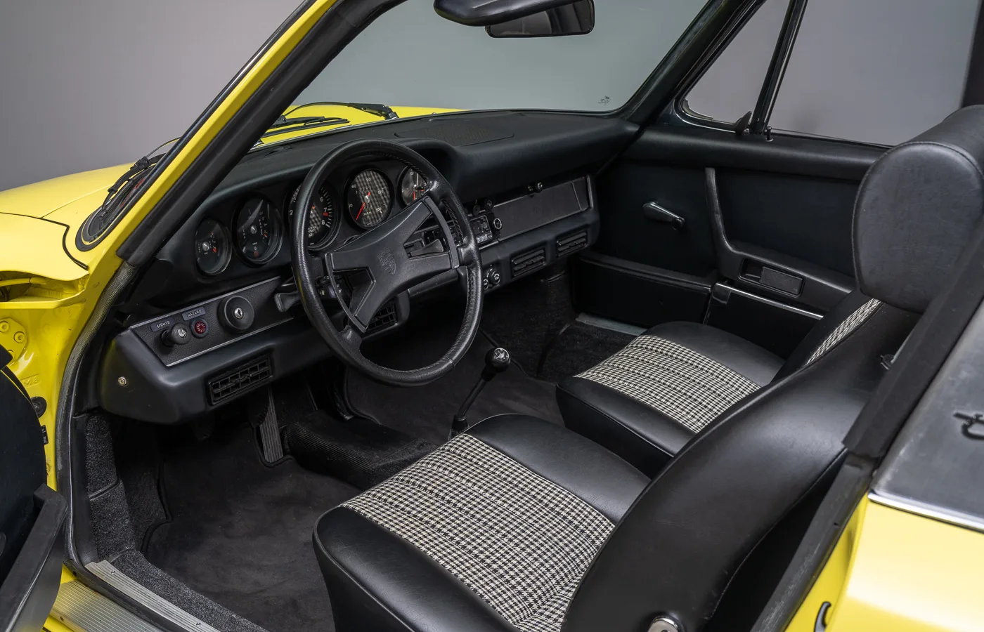 1972 Porsche 911 S 2.4 Targa, 21/30