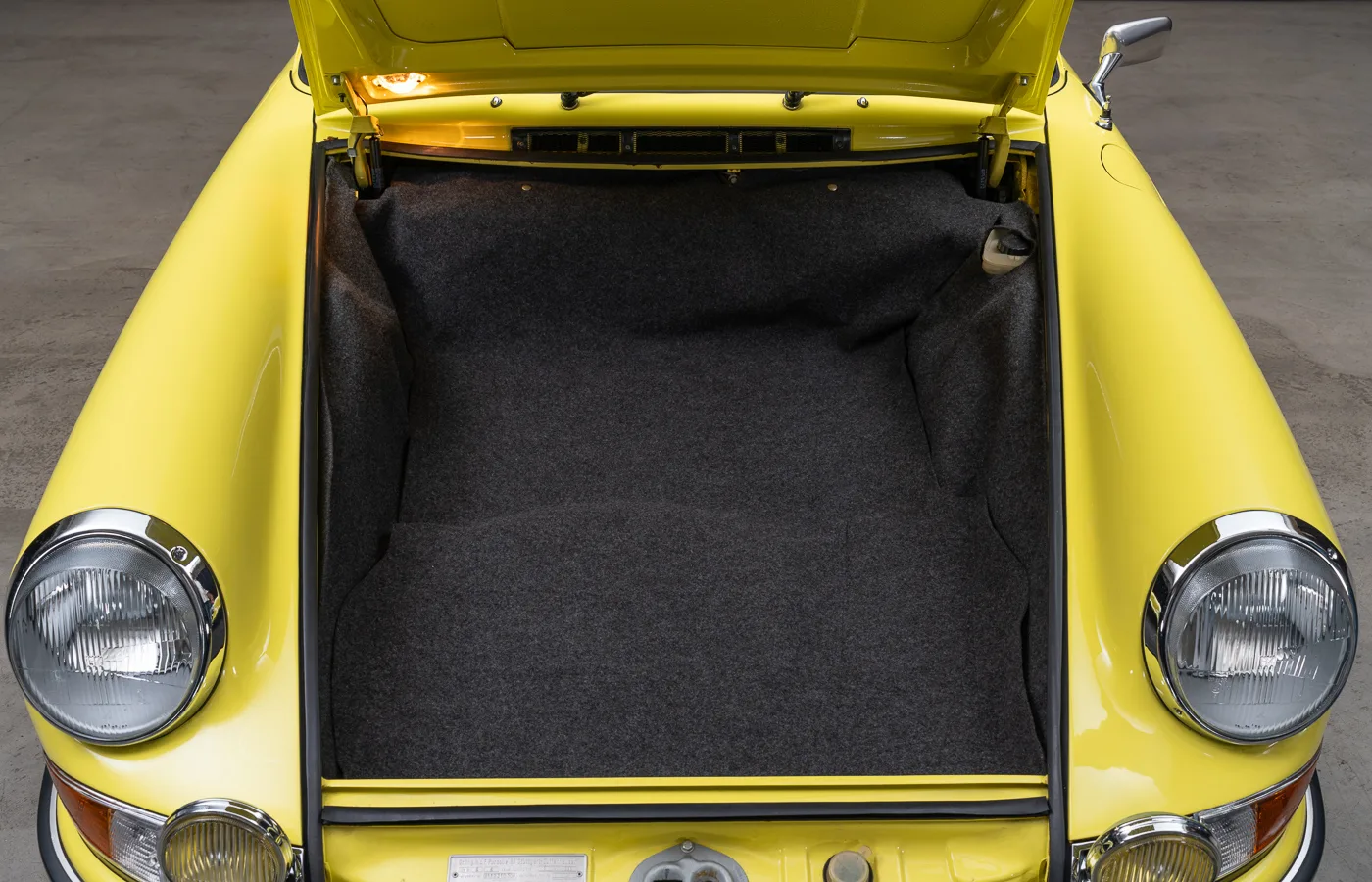 1972 Porsche 911 S 2.4 Targa, 26/30