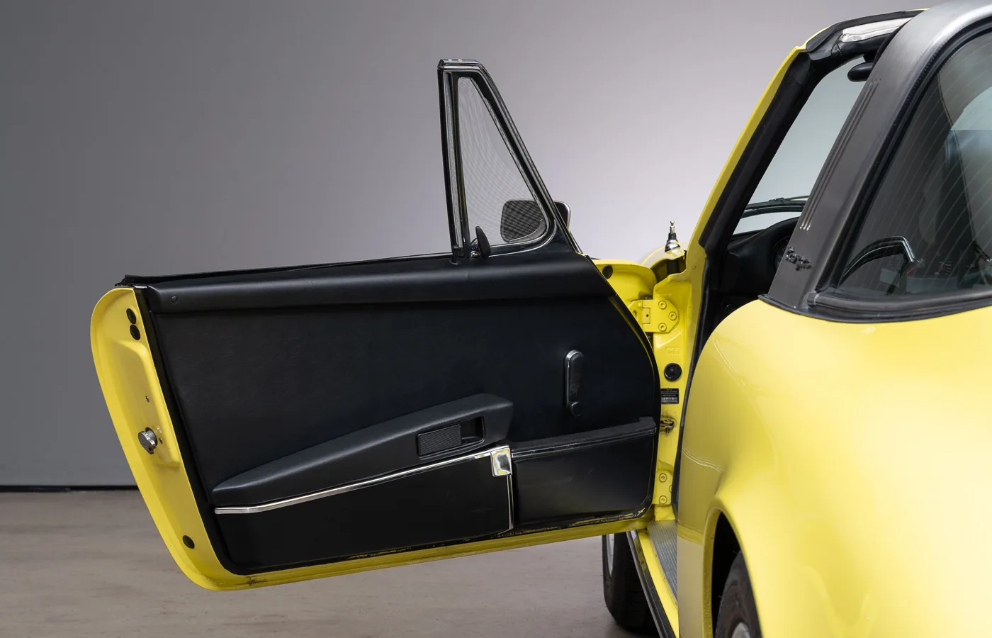 1972 Porsche 911 S 2.4 Targa, 28/30