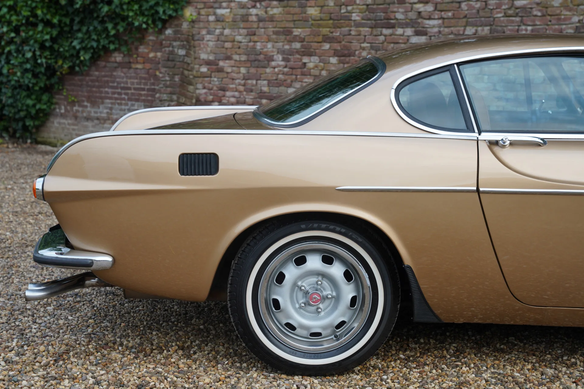 1972 Volvo P1800E, 24/30