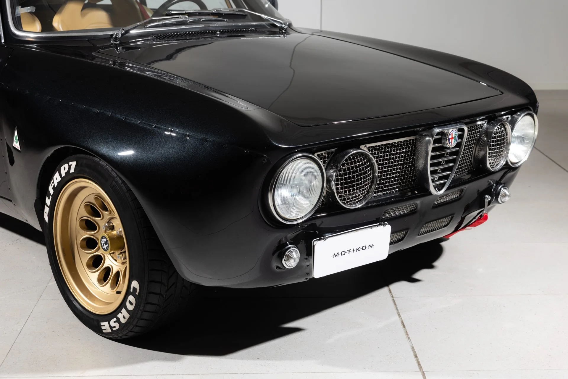 1973 Alfa Romeo 2000 GTV GTAm Restomod, 2/29