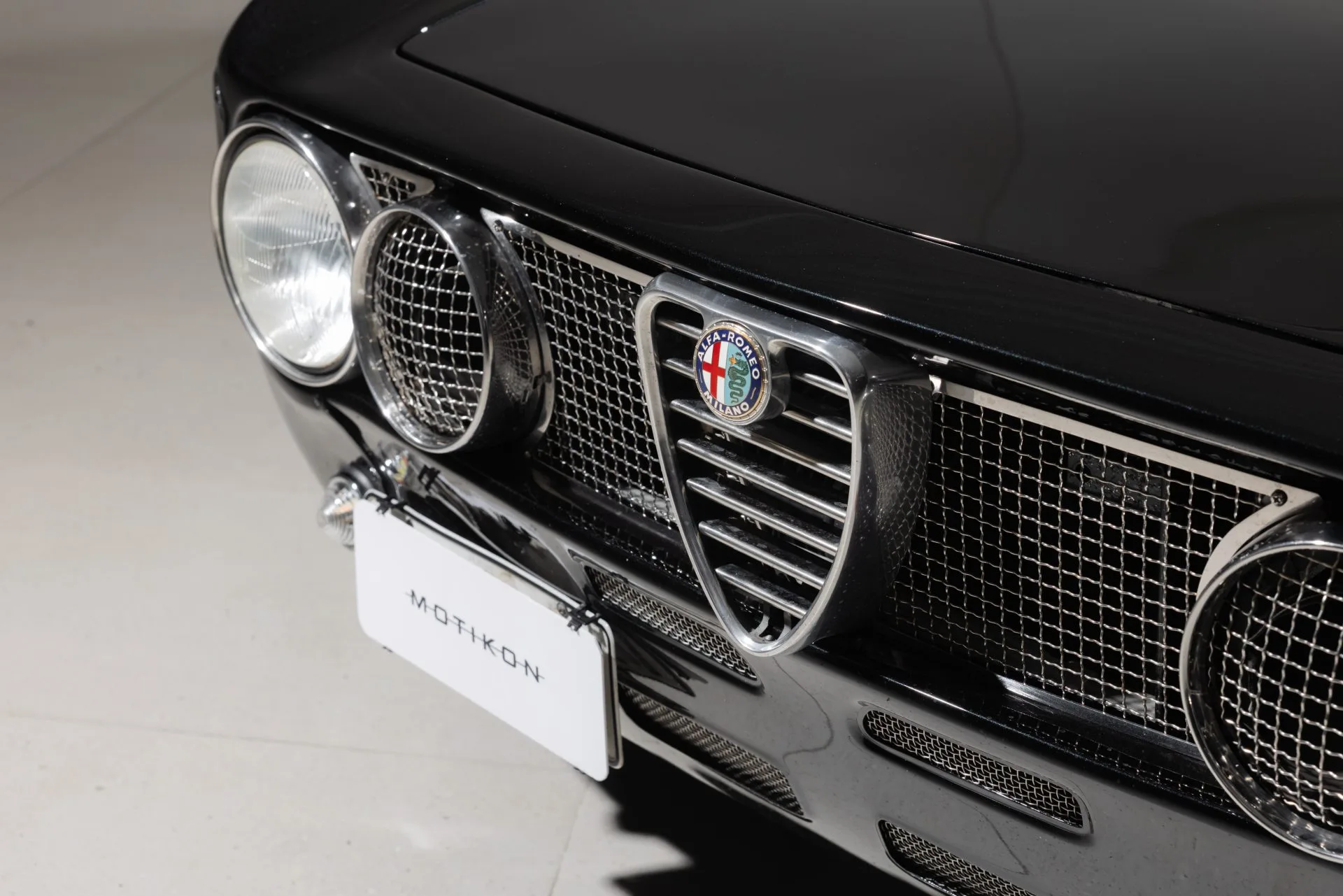1973 Alfa Romeo 2000 GTV GTAm Restomod, 12/29
