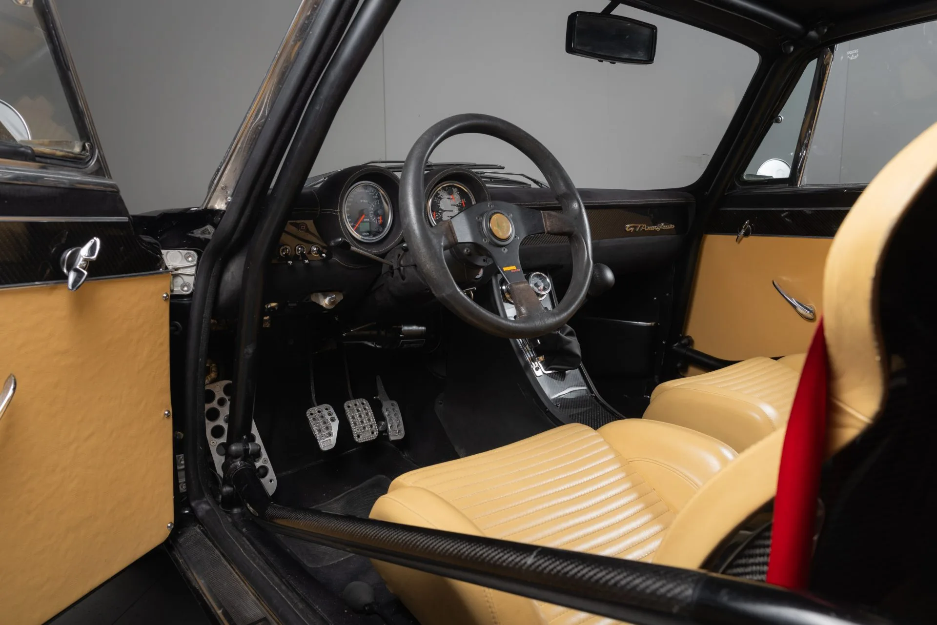 1973 Alfa Romeo 2000 GTV GTAm Restomod, 16/29