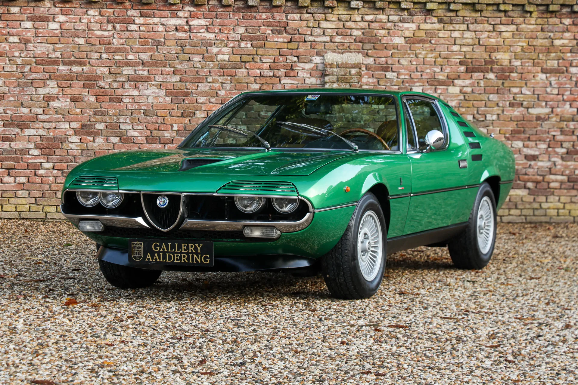1973 Alfa Romeo Montreal angeboten von einem Fachhändler in Brummen, Niederlande, Hauptfoto