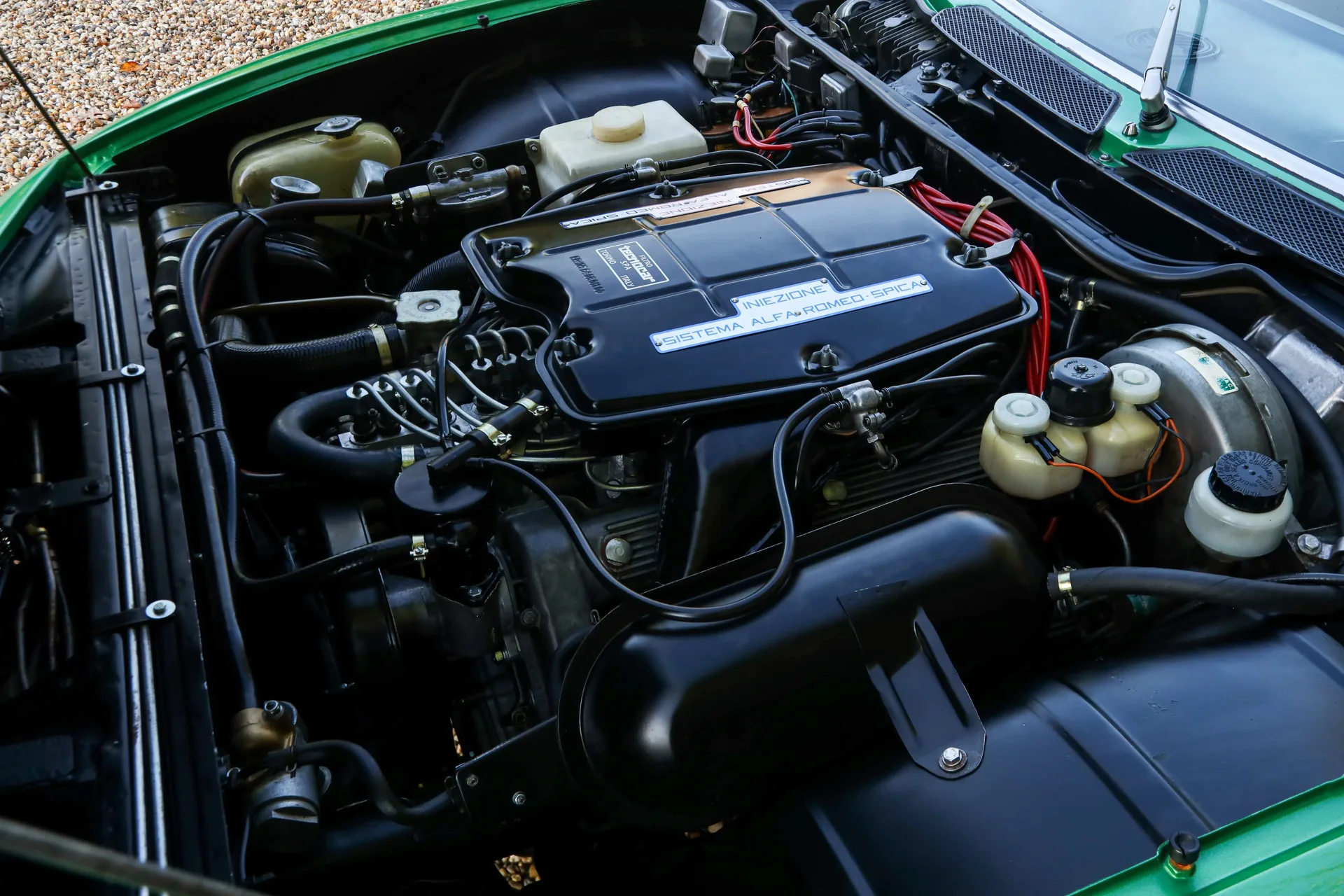 1973 Alfa Romeo Montreal, 4/30