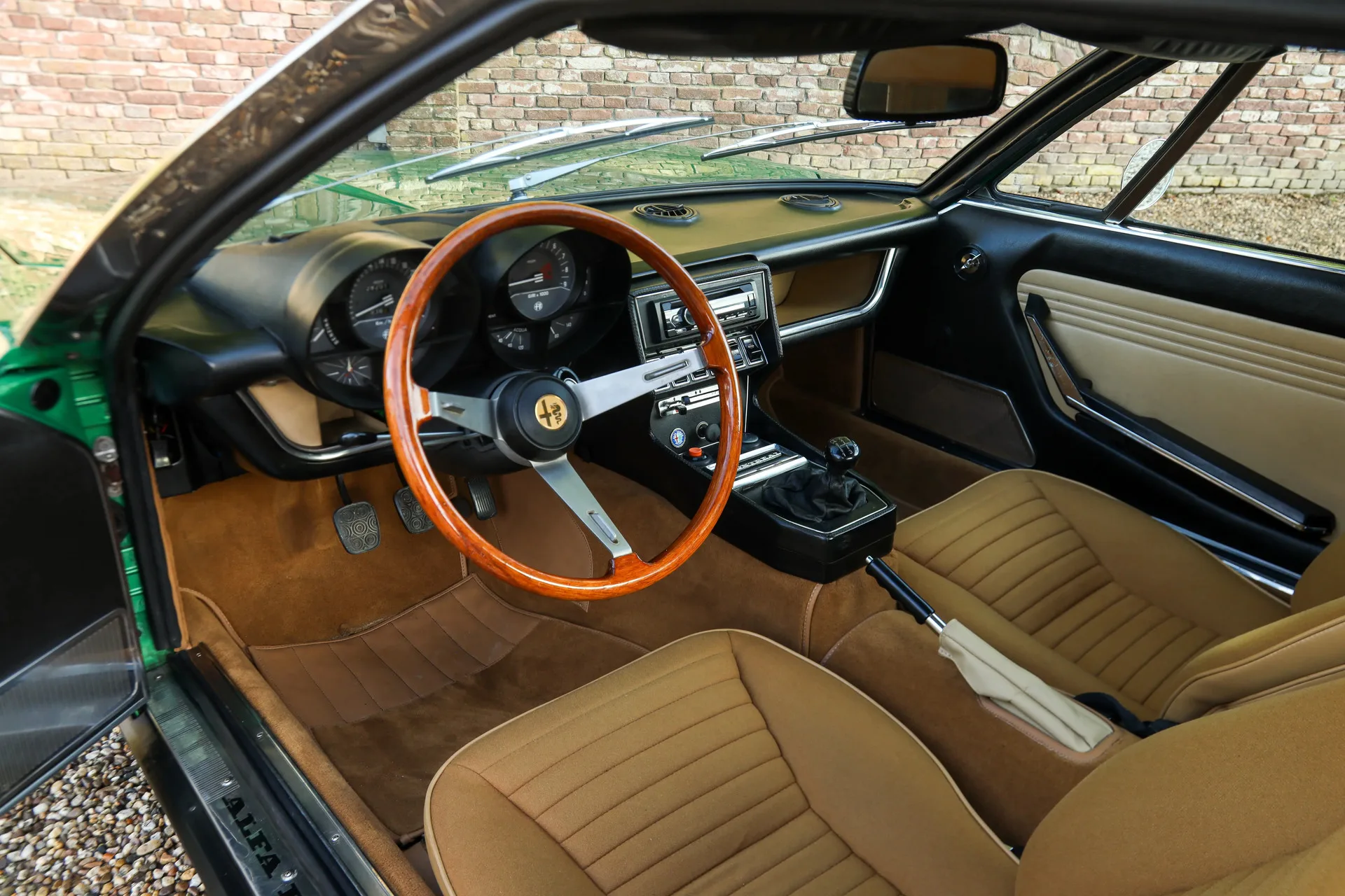 1973 Alfa Romeo Montreal, 8/30