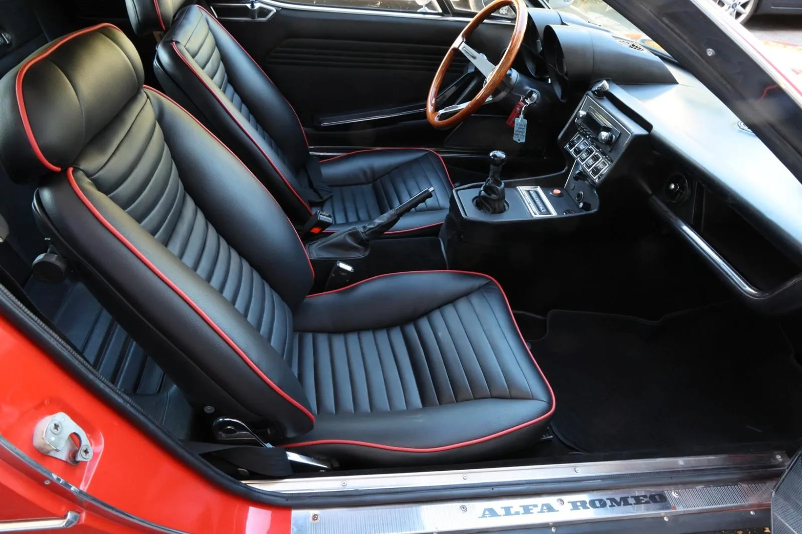 1973 Alfa Romeo Montreal, 18/24