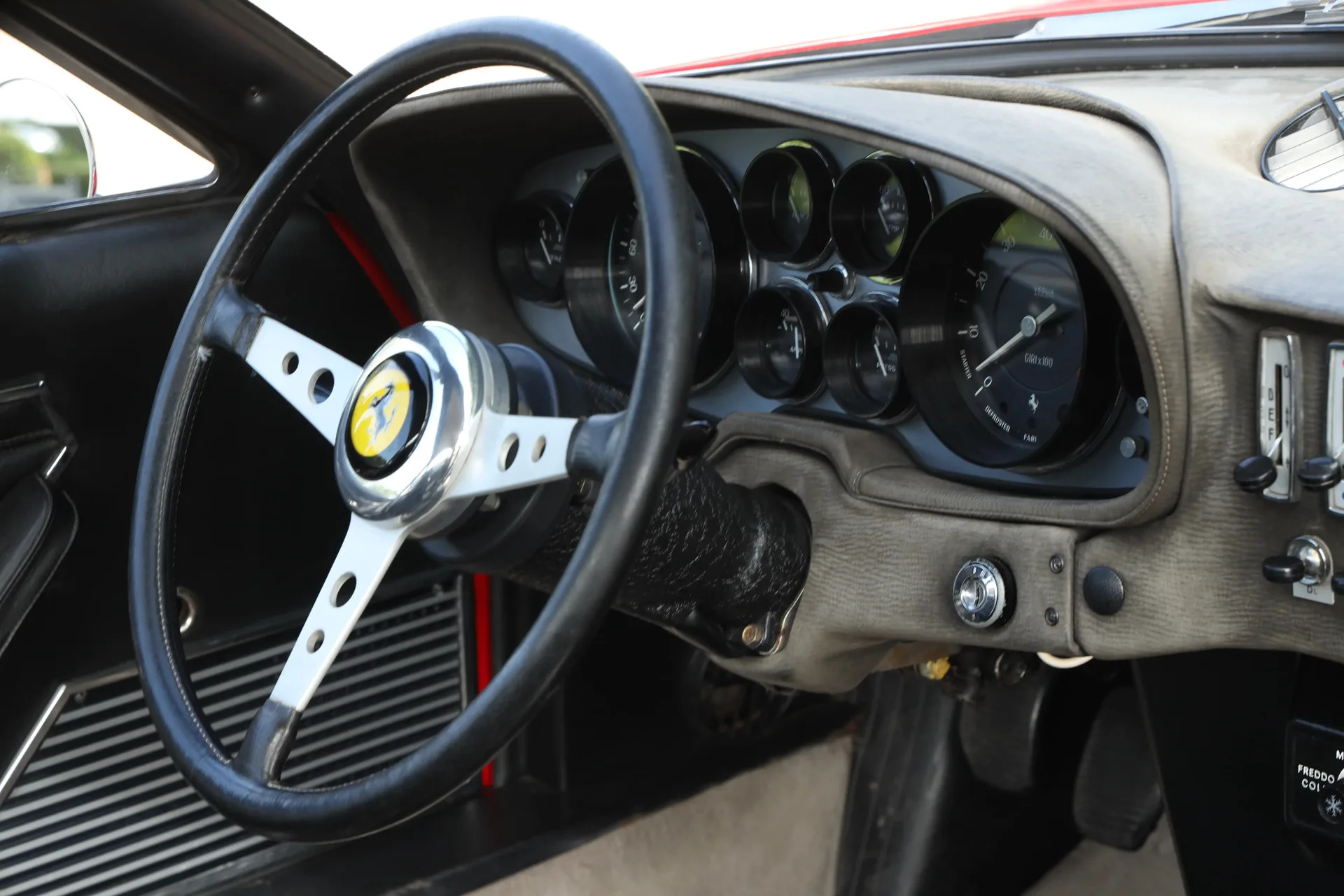 1973 Ferrari 365 GTB/4 Daytona, 21/30