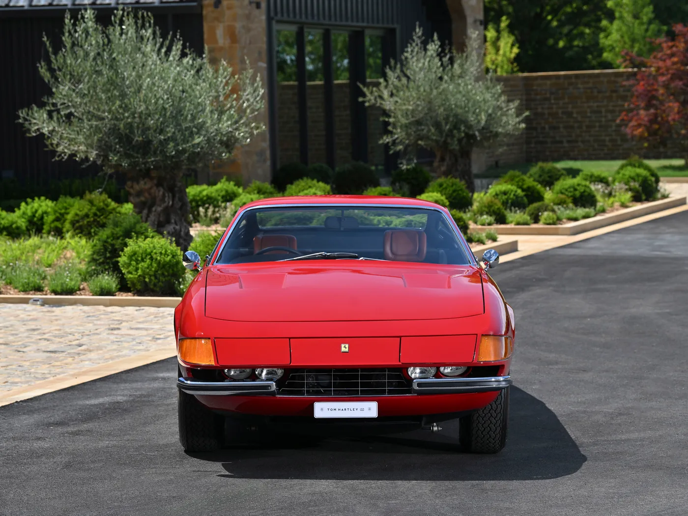 1973 Ferrari 365 GTB/4 Daytona offered by a specialist dealer in Hook Norton, United Kingdom, photo 12 of 25
