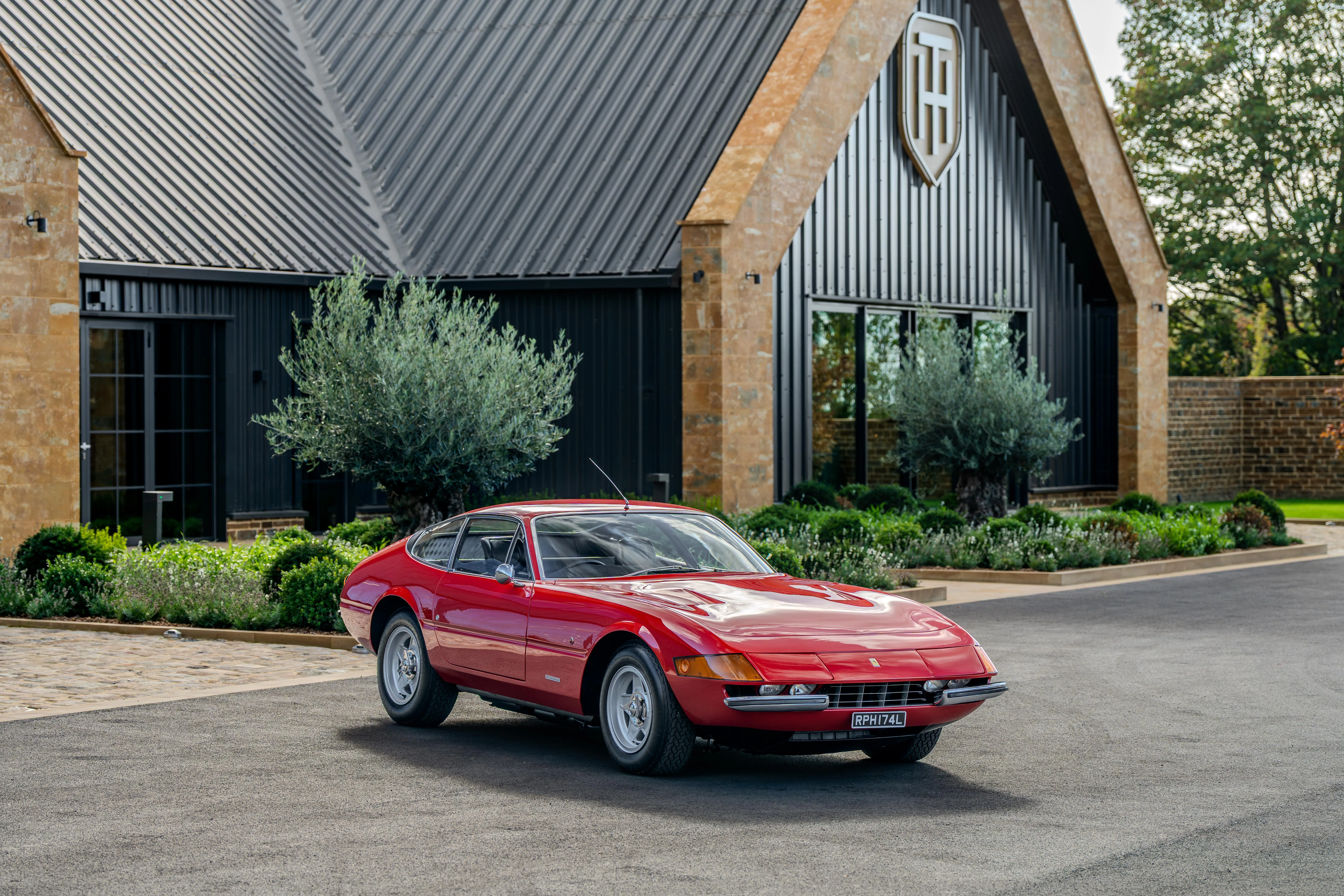 1973 Ferrari 365 GTB/4 Daytona offered by a specialist dealer in Hook Norton, United Kingdom, main photo