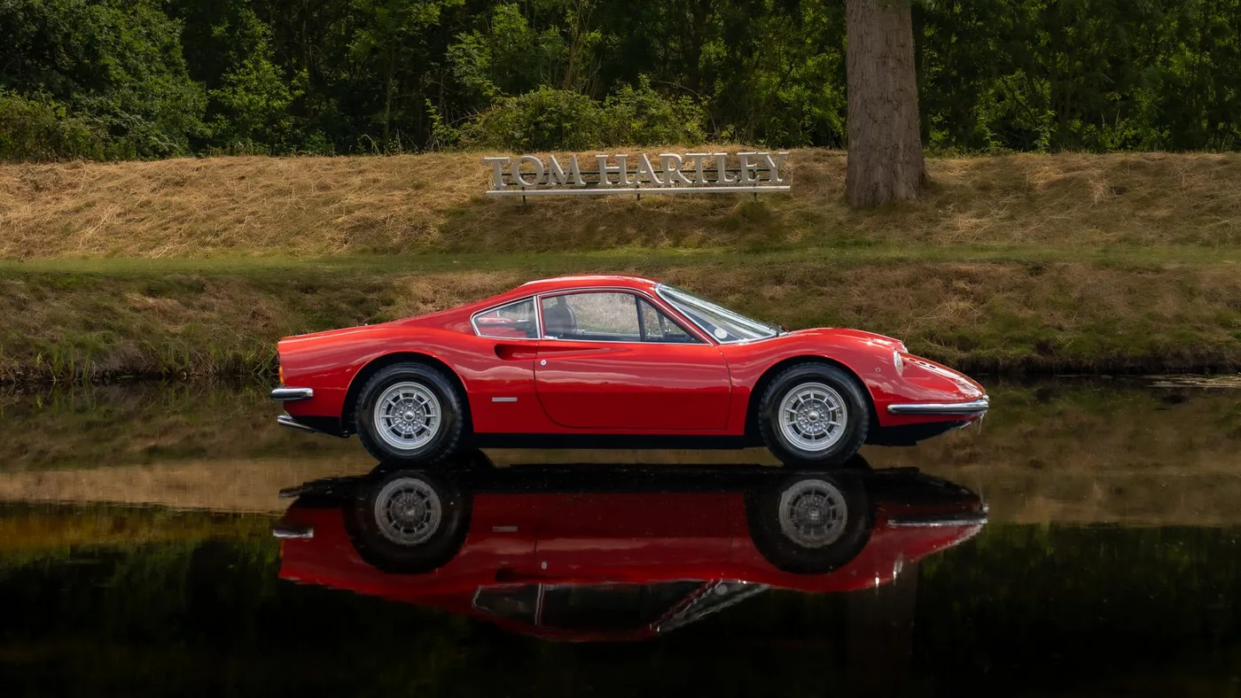 1973 Ferrari Dino 246 GT Chairs and Flares proposée par un concessionnaire spécialisé à Swadlincote, Royaume-Uni, photo 3 sur 15