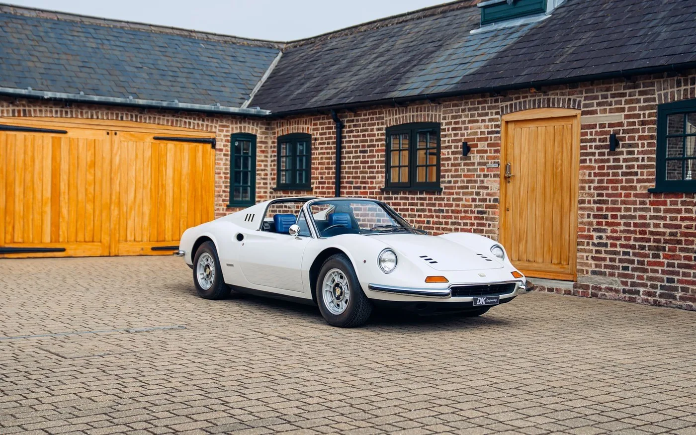 1973 Ferrari Dino 246 GTS angeboten von einem Fachhändler in Chorleywood, Vereinigtes Königreich, Foto 9 von 15