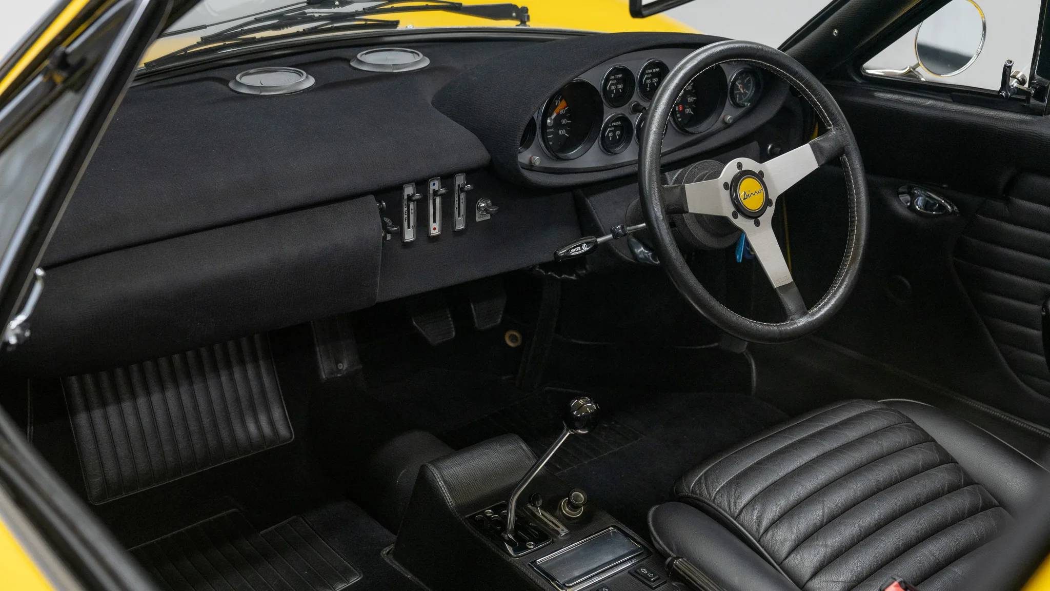 1973 Ferrari Dino 246 GTS, 23/30