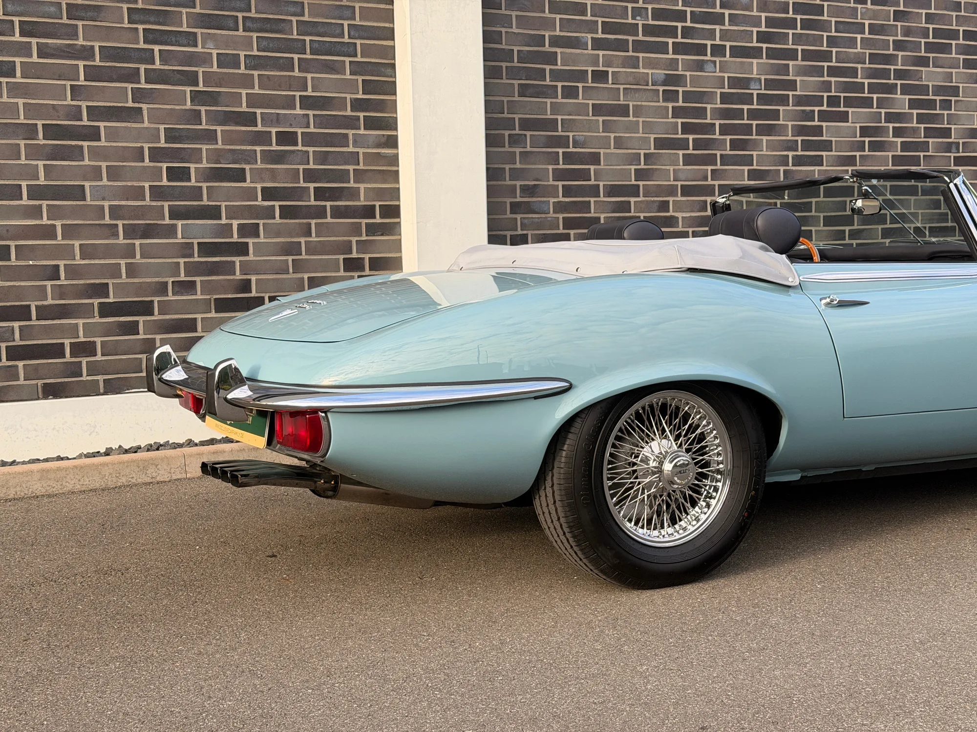 1973 Jaguar E-Type, 18/30