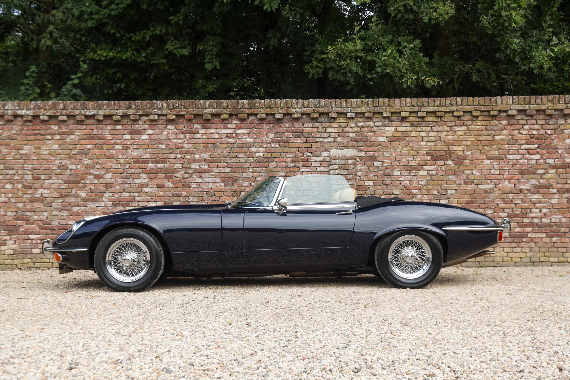 1973 Jaguar E-Type Series 3 V12 Roadster, 17/30