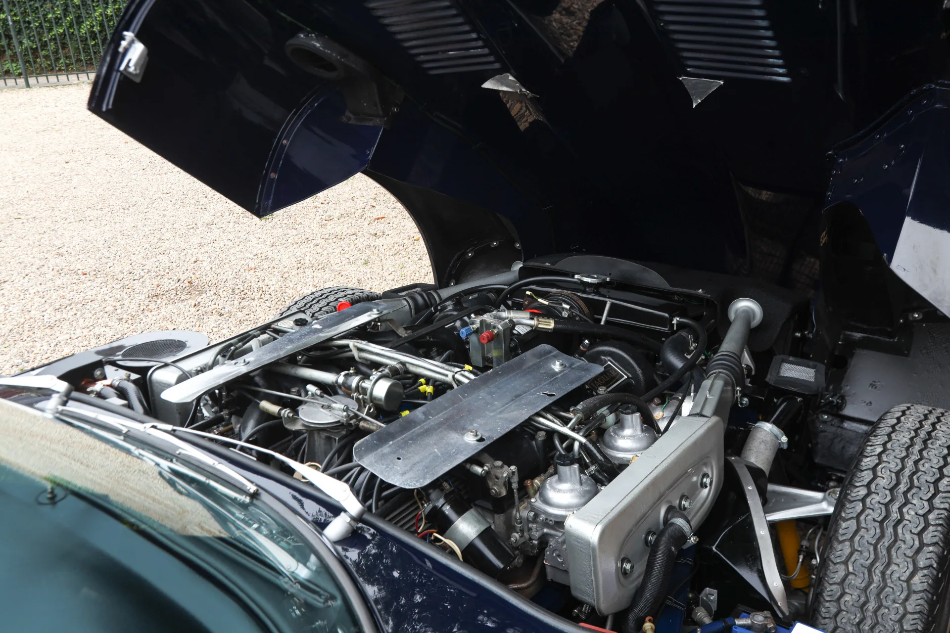 1973 Jaguar E-Type Series 3 V12 Roadster, 23/30