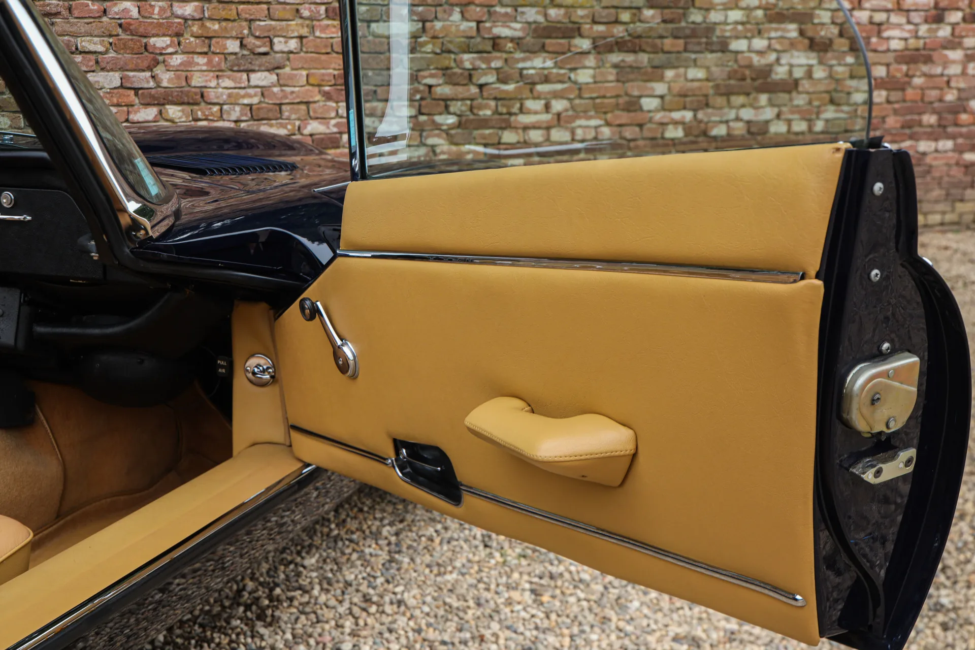 1973 Jaguar E-Type Series 3 V12 Roadster, 26/30