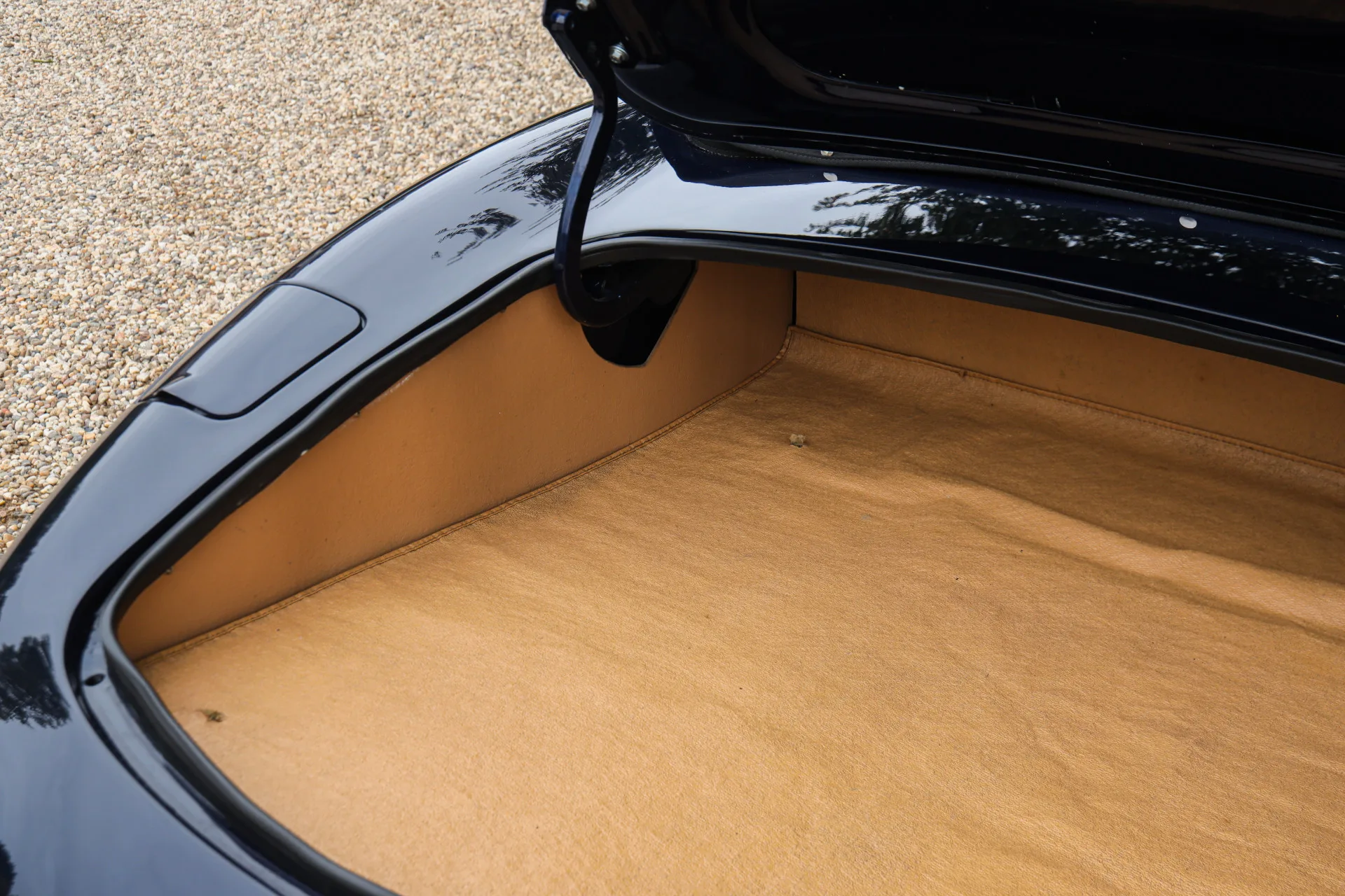 1973 Jaguar E-Type Series 3 V12 Roadster, 27/30