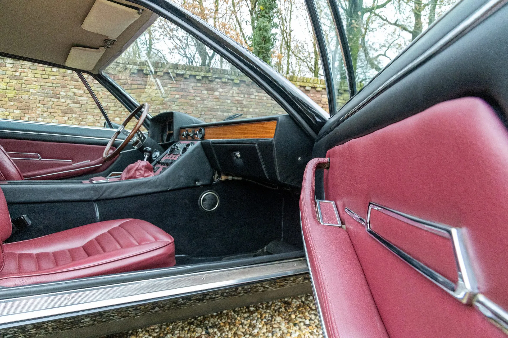 1973 Lamborghini Espada Series II 400 GTE, 27/30
