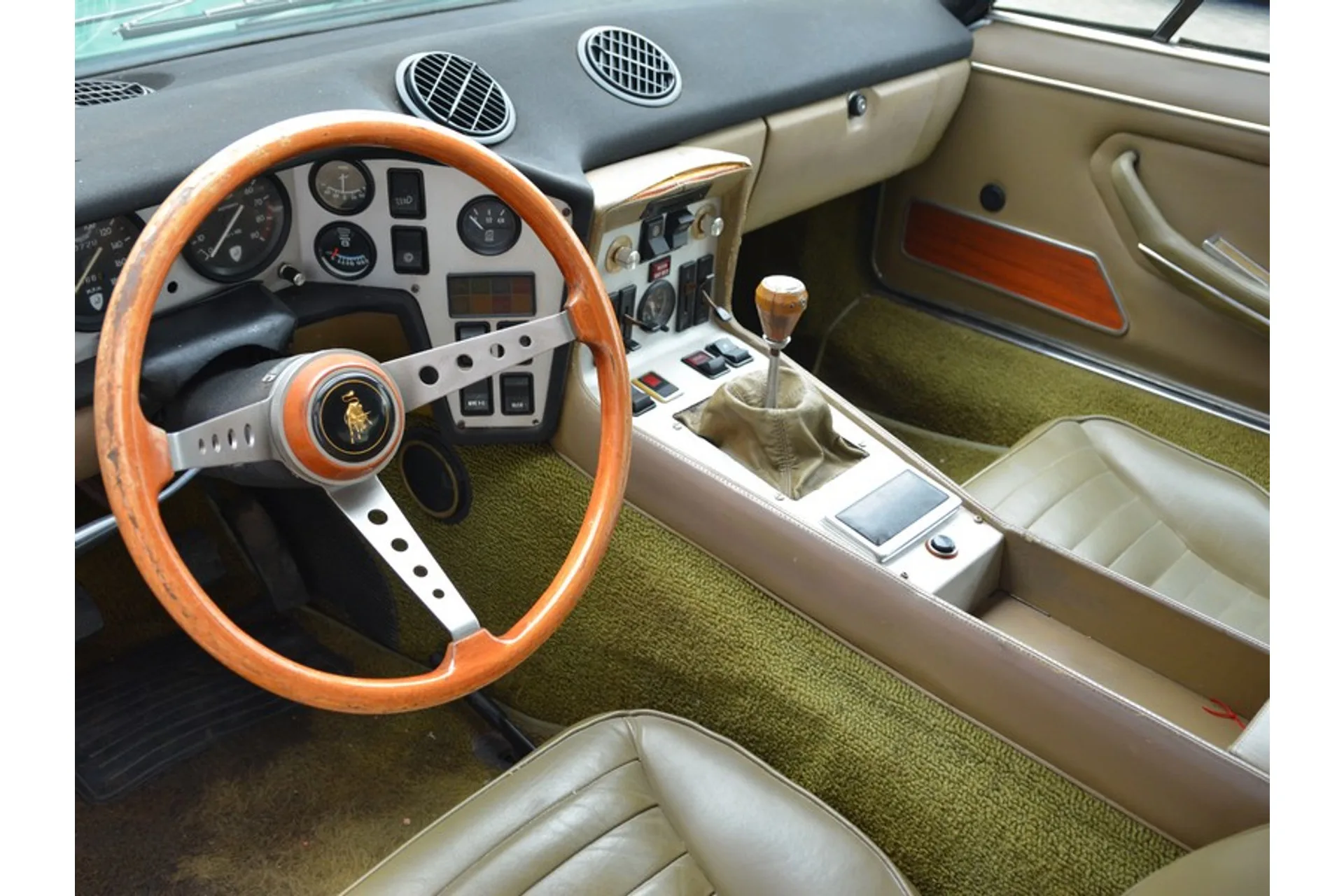 1973 Lamborghini Espada Series III, 28/30
