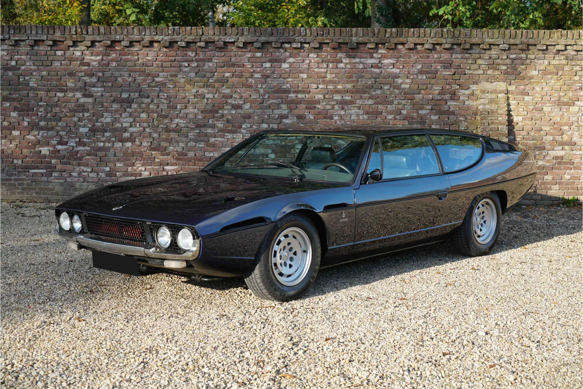 1973 Lamborghini Espada Series III offered by a specialist dealer in Brummen, Netherlands, main photo