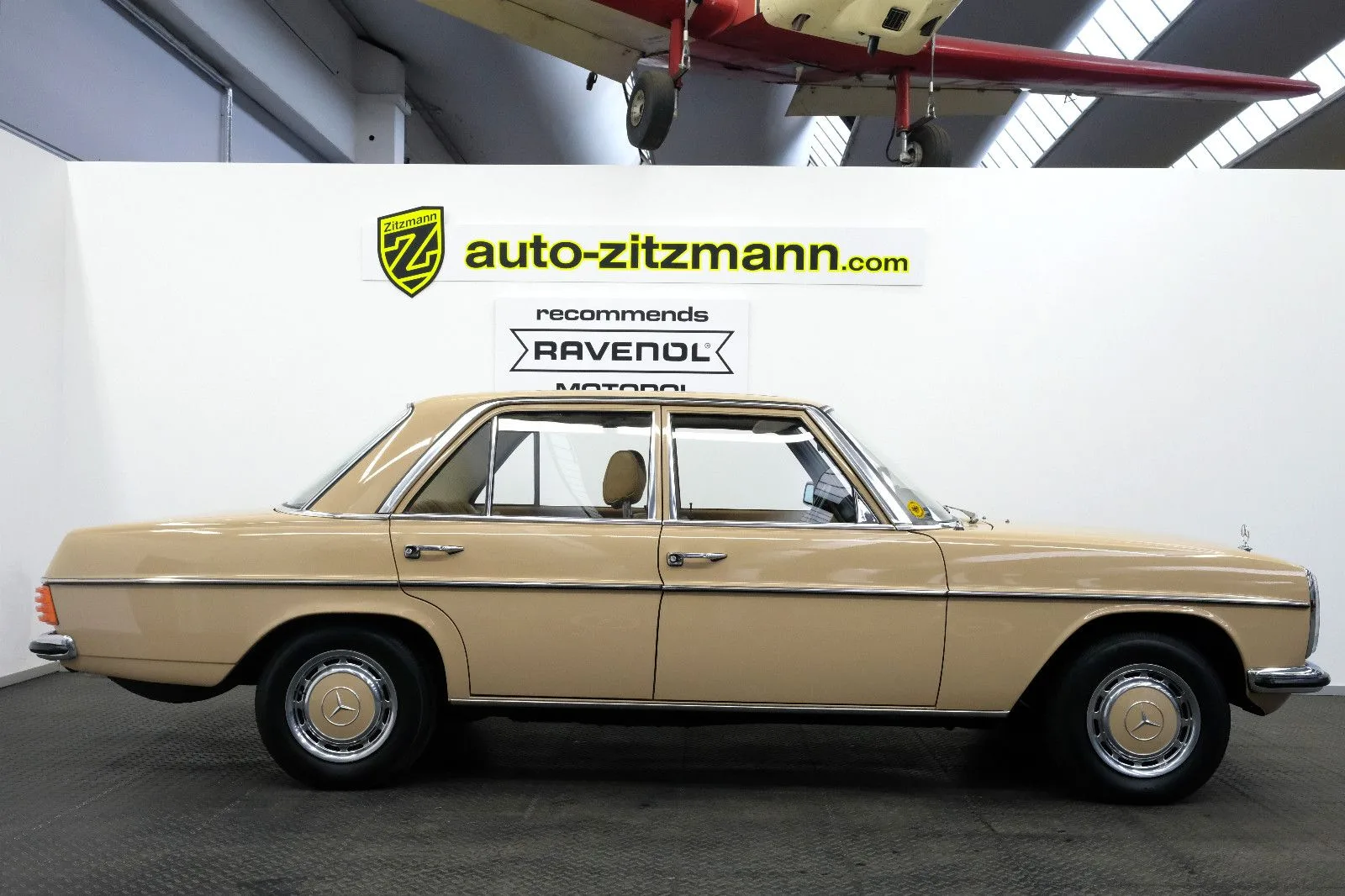 1973 Mercedes-Benz 230/6 offered by a supercar dealer in Nuremberg, Germany, main photo
