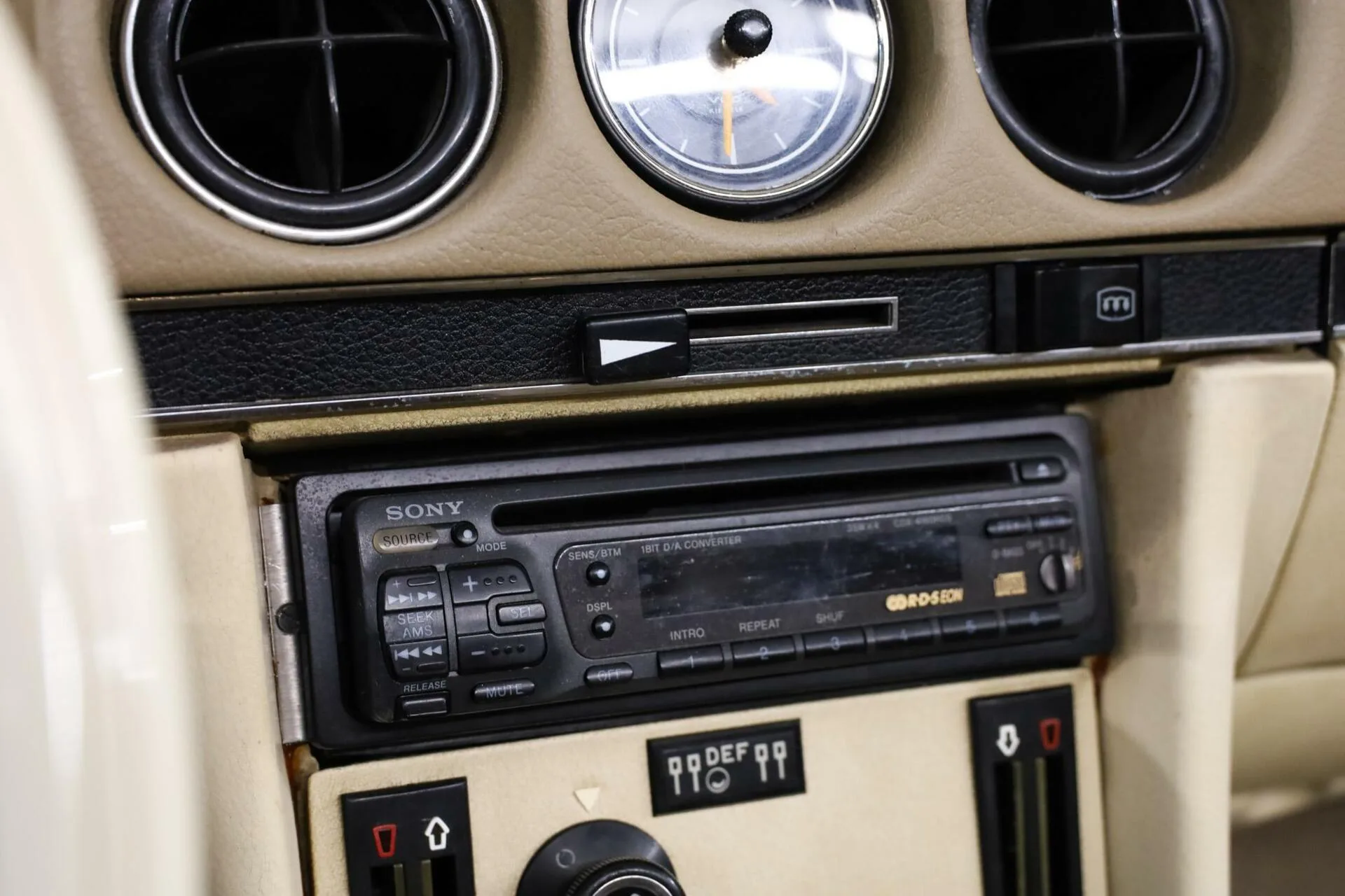 1973 Mercedes-Benz 450 SL, 17/28