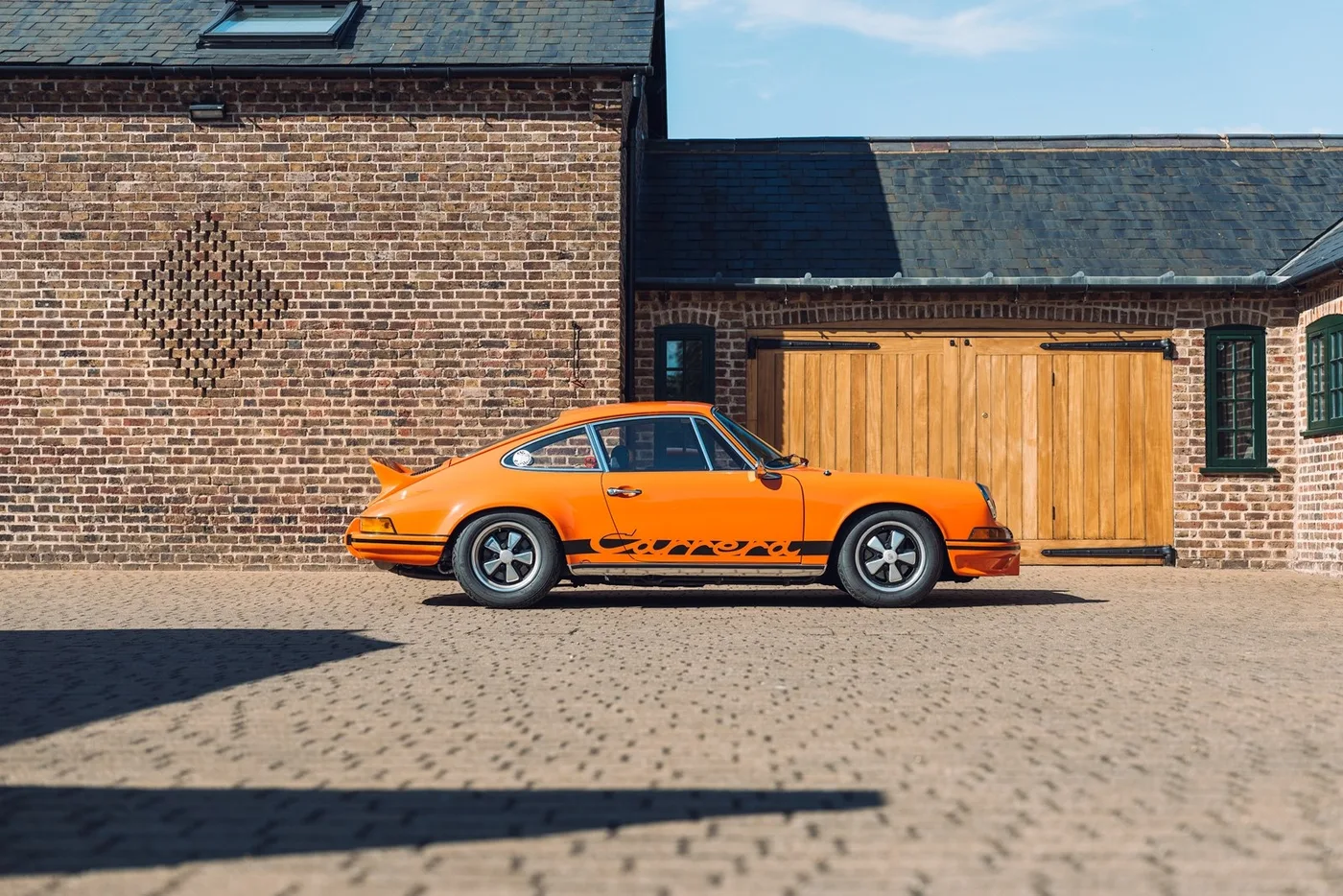 1973 Porsche 911 Carrera RS 2.7 Touring offered by a specialist dealer in Chorleywood, United Kingdom, photo 3 of 15