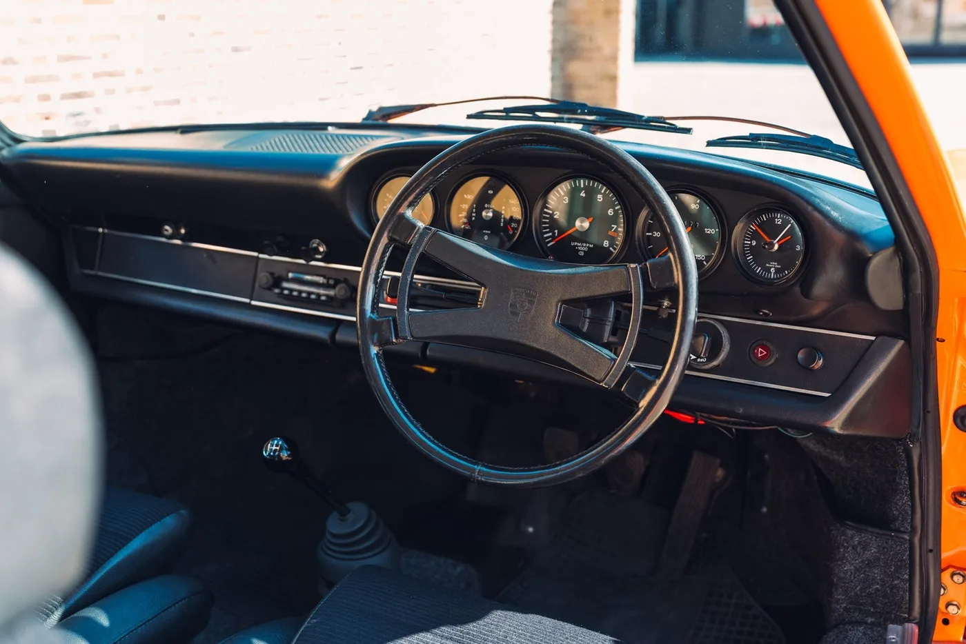 1973 Porsche 911 Carrera RS 2.7 Touring offered by a specialist dealer in Chorleywood, United Kingdom, photo 4 of 15
