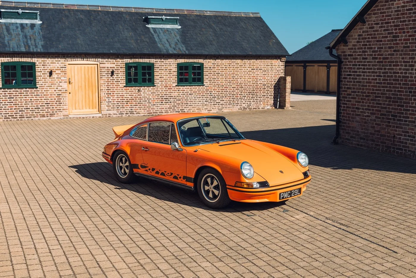 1973 Porsche 911 Carrera RS 2.7 Touring offered by a specialist dealer in Chorleywood, United Kingdom, photo 9 of 15