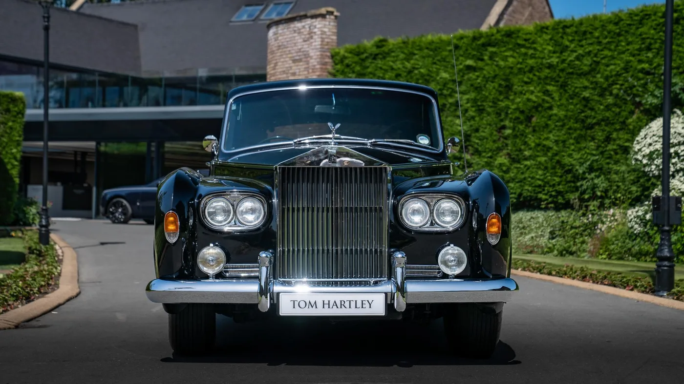 1973 Rolls-Royce Phantom VI Limousine offered by a specialist dealer in Swadlincote, United Kingdom, photo 5 of 15