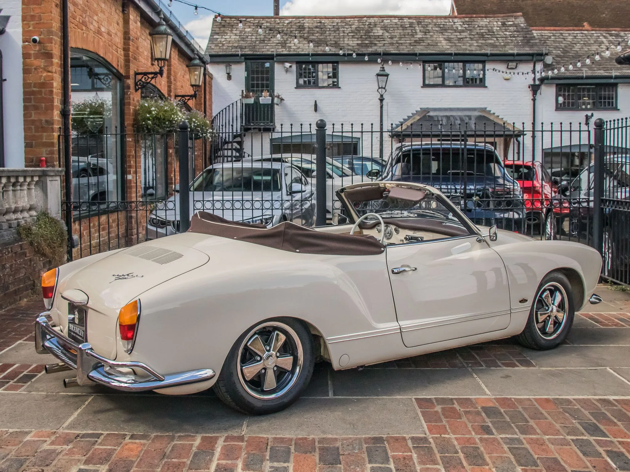 1973 Volkswagen Karmann Ghia Cabriolet, 9/20