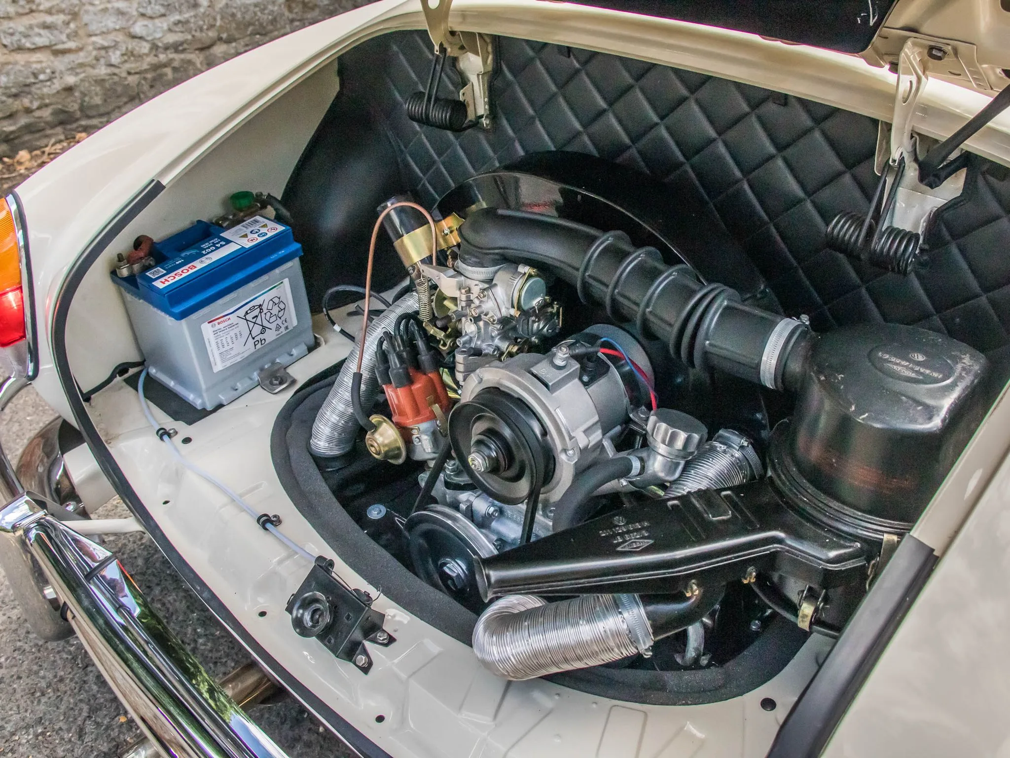 1973 Volkswagen Karmann Ghia Cabriolet, 14/20