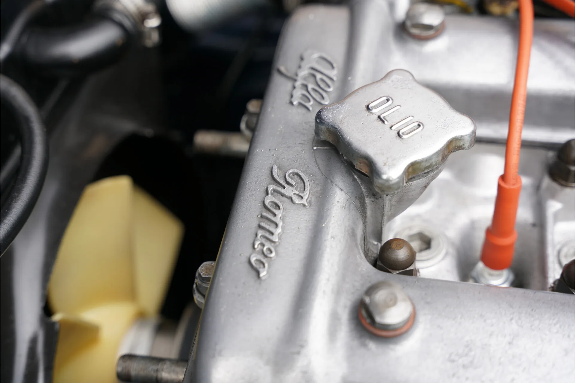 1974 Alfa Romeo 2000 GTV, 16/30