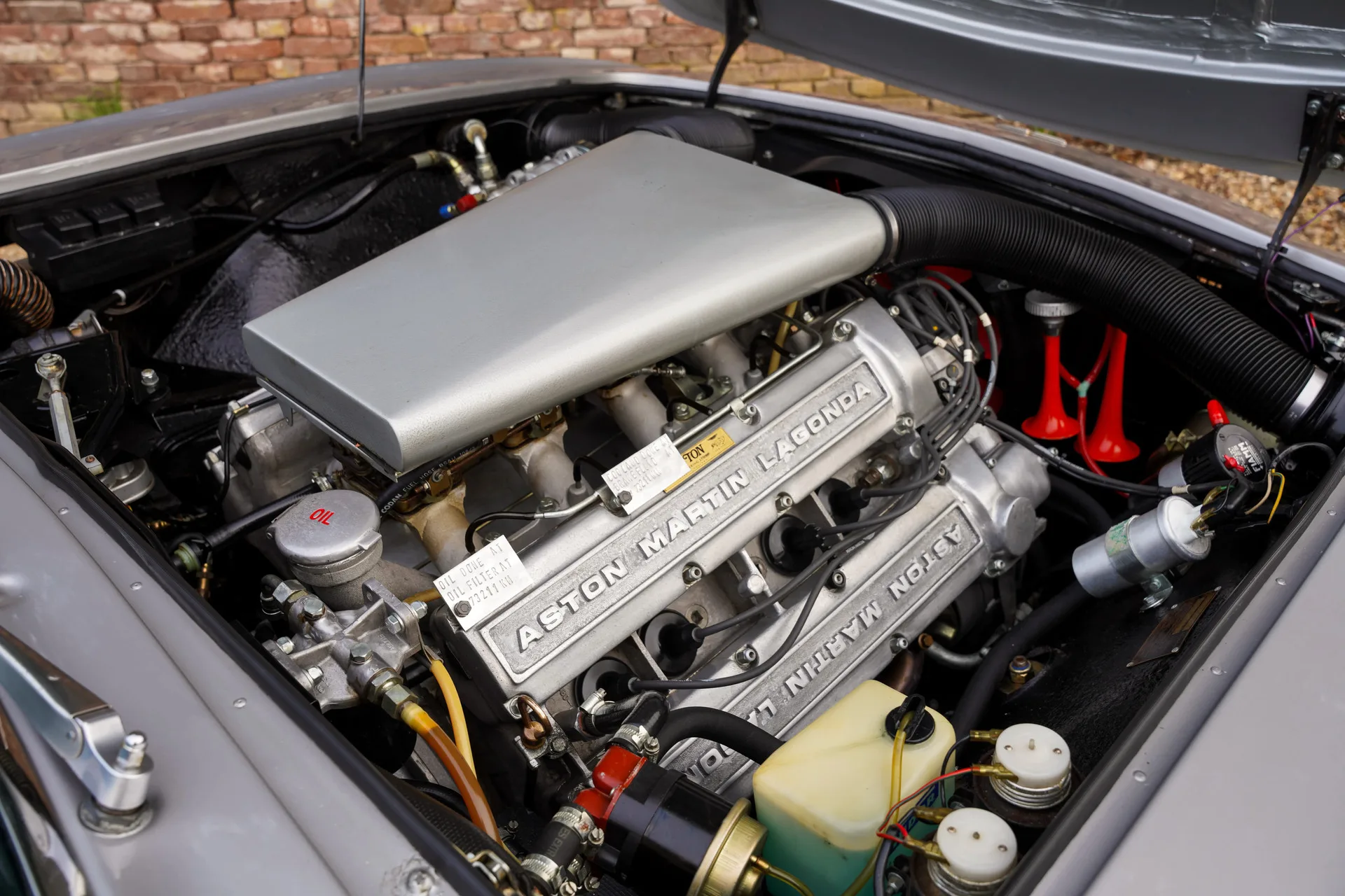 1974 Aston Martin V8 Series 3, 4/30