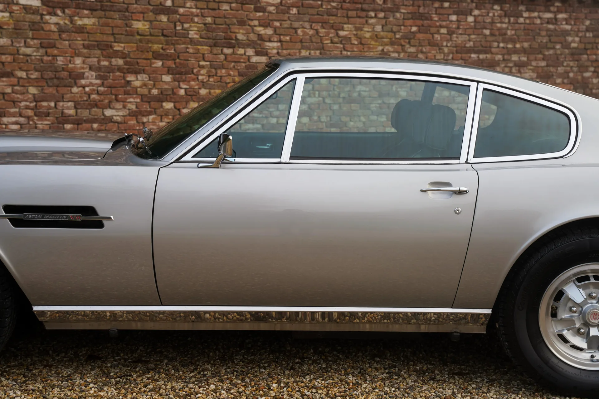 1974 Aston Martin V8 Series 3, 12/30